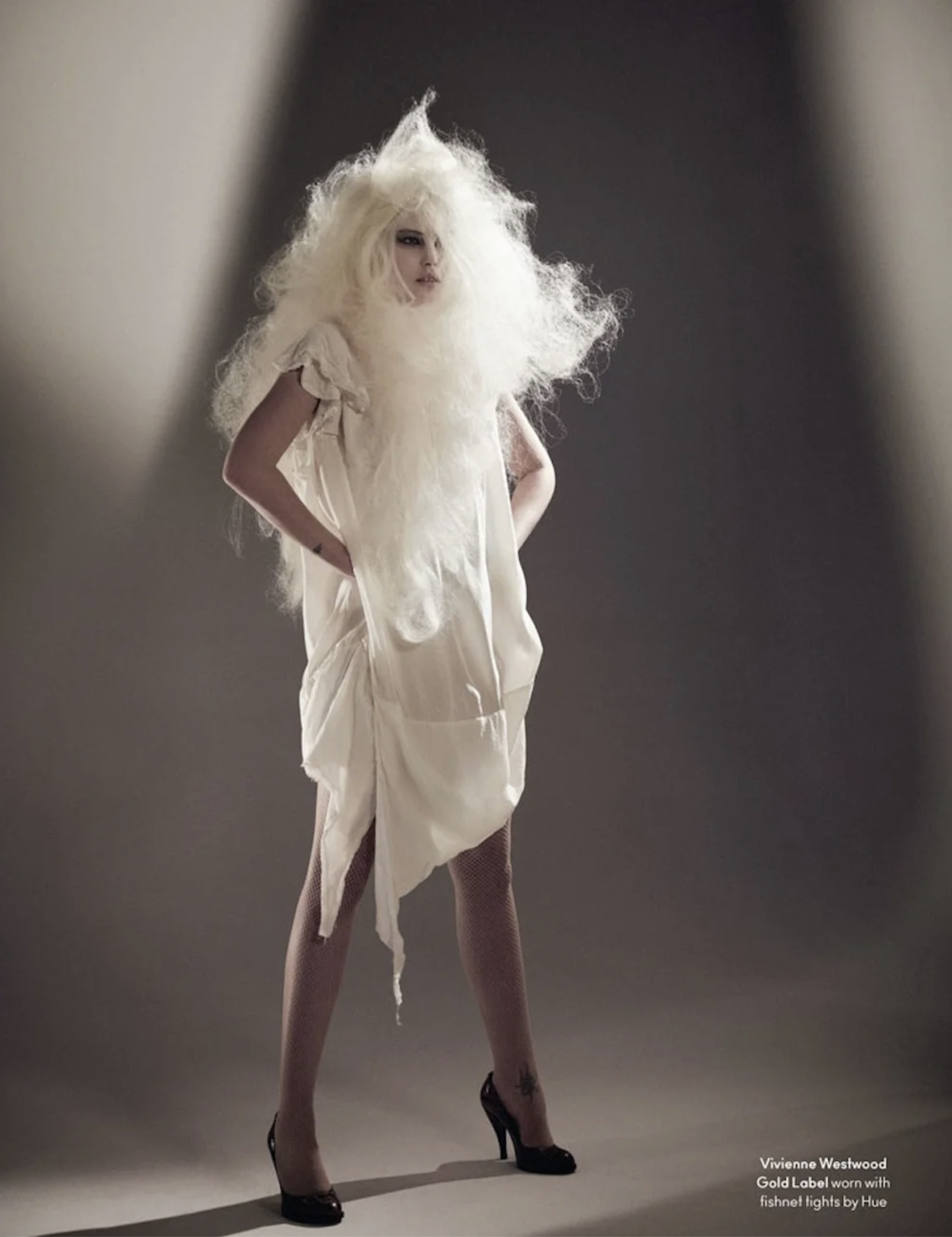 Catherine-McNeil-by-Roe-Ethridge-for-AnOther-SS-2012-10.png