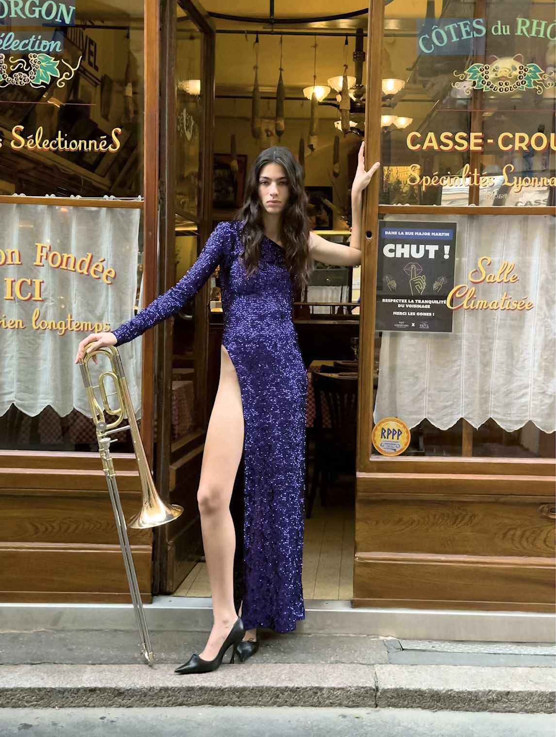 Loli-Bahia-by-Juergen-Teller-Harpers-Bazaar-France-October-2026-5.png