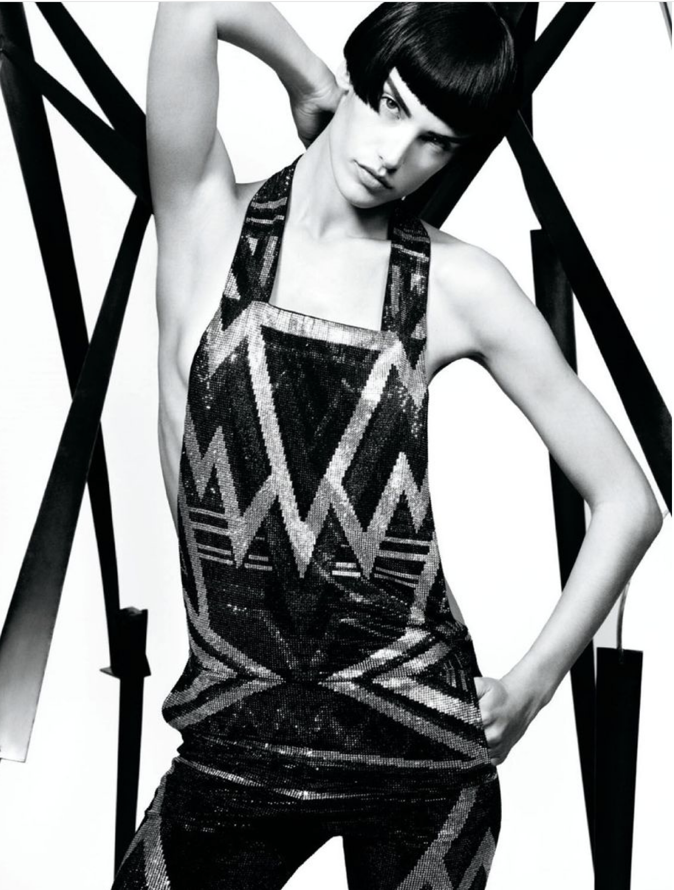Alessandra-Ambrosio-by-Chad-Pittman-Muse-Magazine-December-2011-6.png