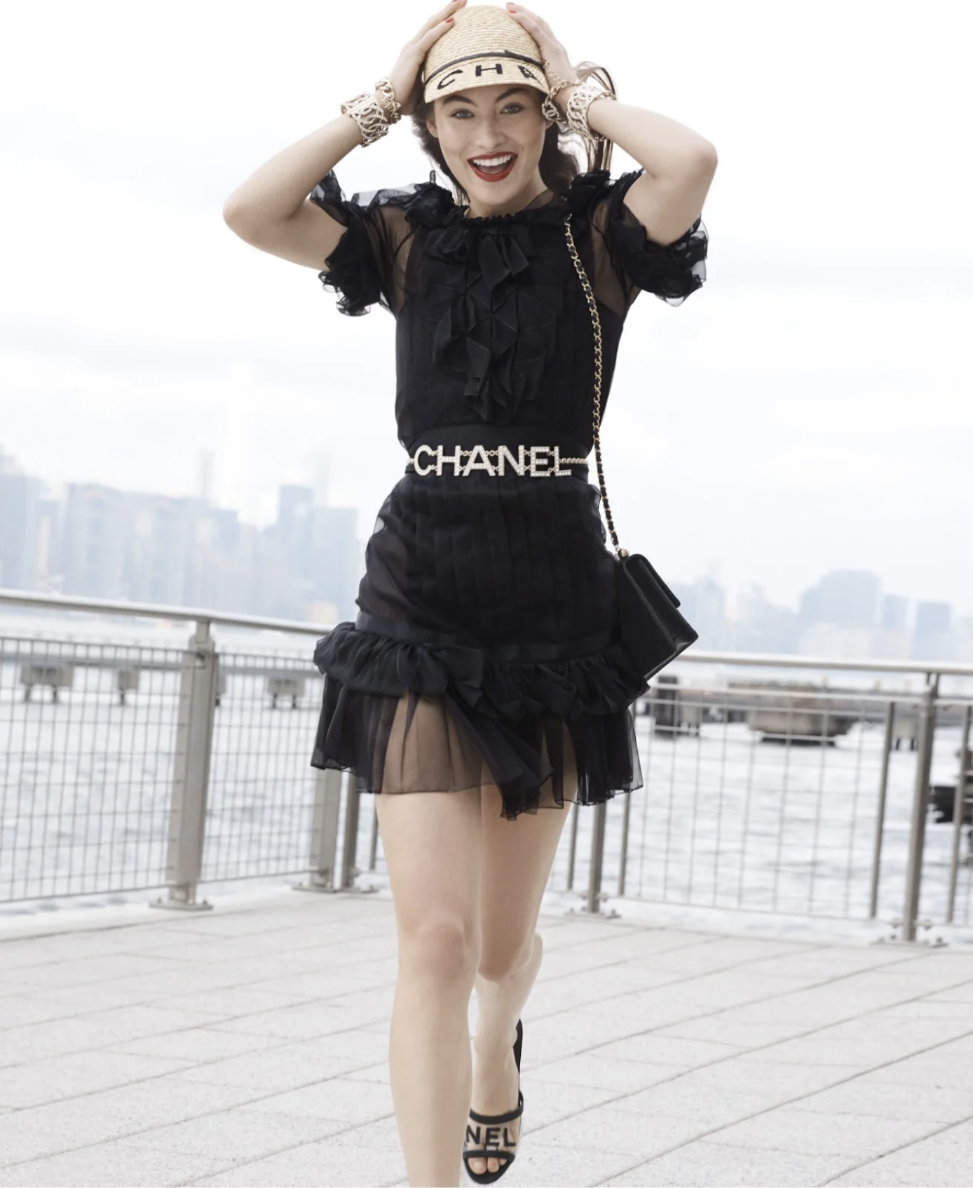 Anok-Yai-Grace-Elizabeth-by-Max-Papendieck-ELLE-US-January-2019-5.png