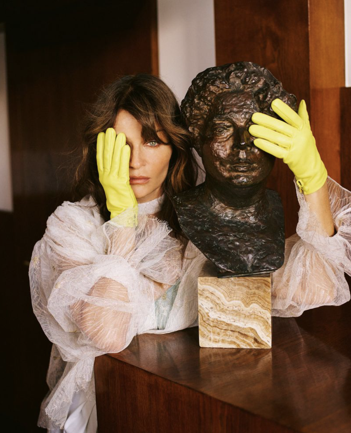 Helena-Christensen-by-Hana-Knizova-Harpers-Bazaar-Czech-October-2026-10.png
