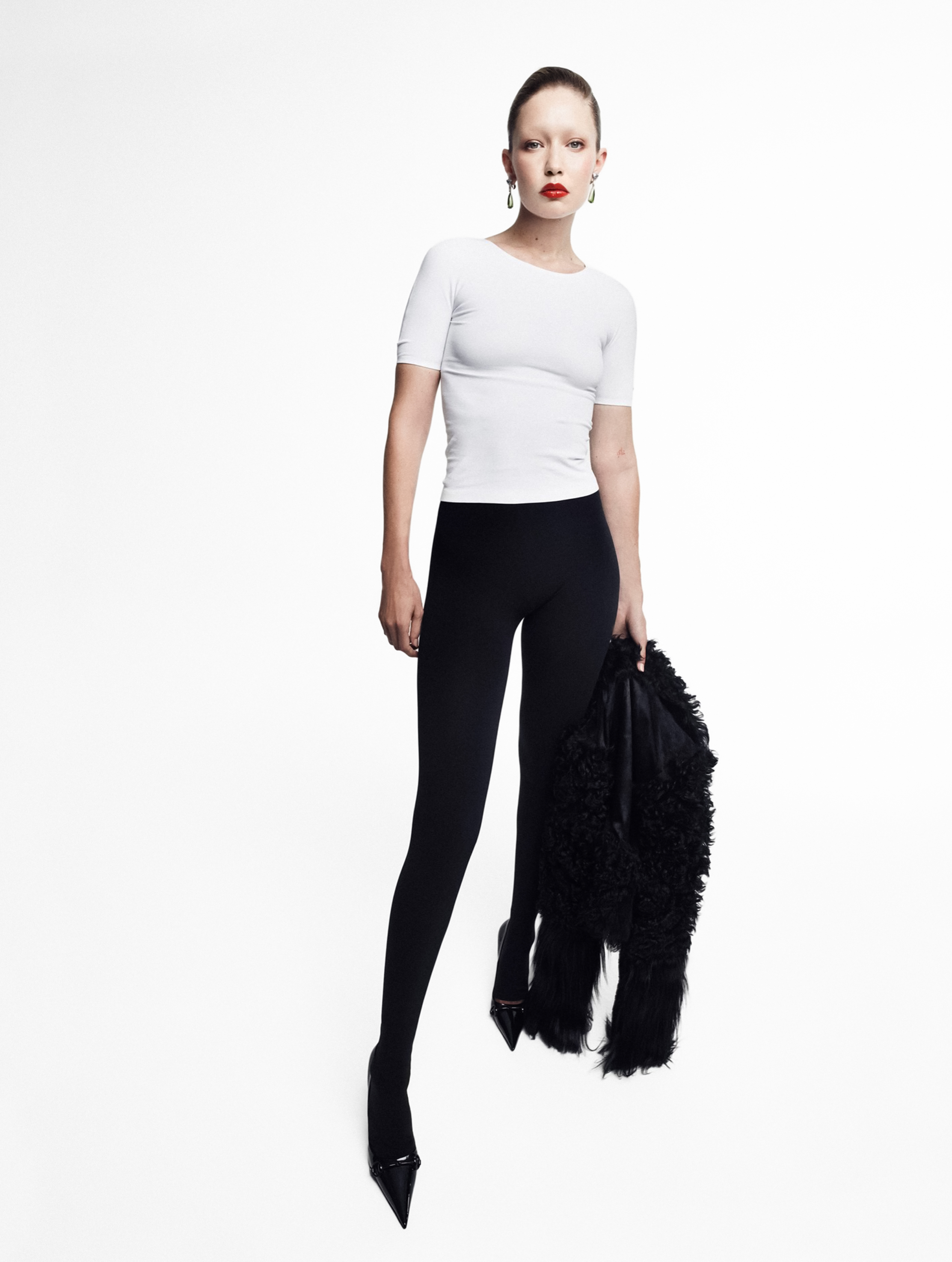 Gigi-Hadid-by-Willy-Vanderperre-Vogue-France-September-2026-3.png