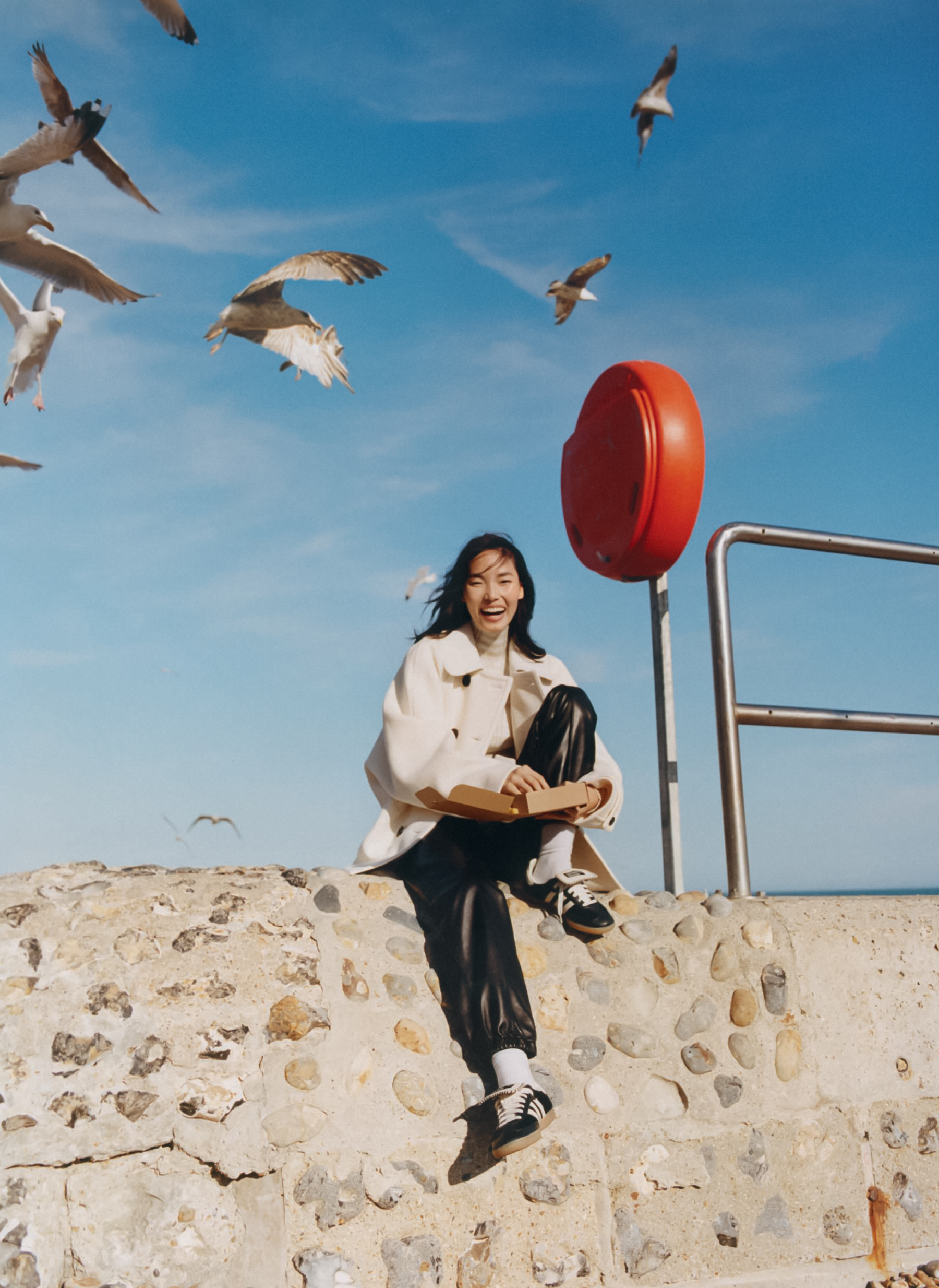 Brighton-Breezy-by-Toby-Coulson-Vogue-UK-October-2026-9.png