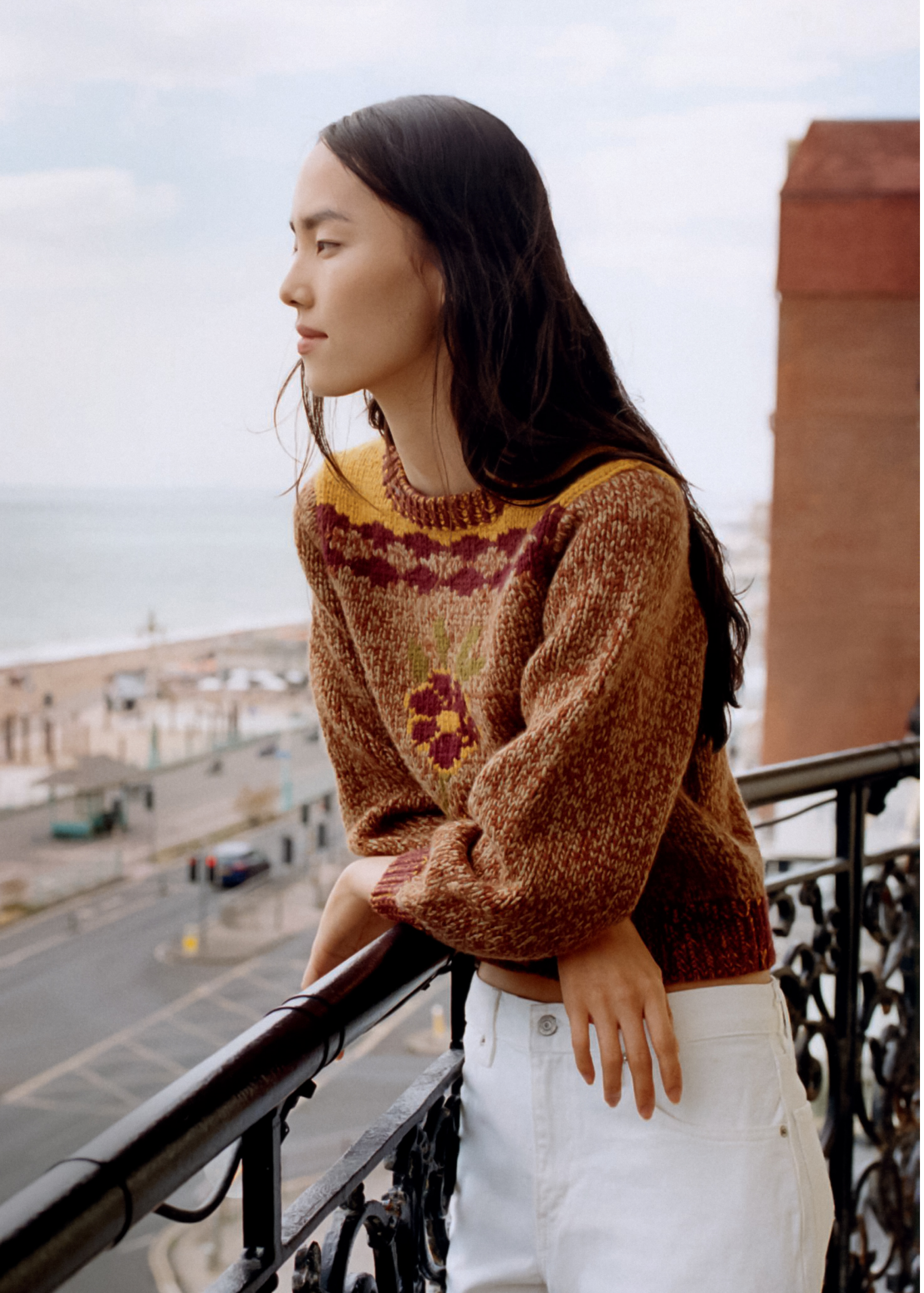 Brighton-Breezy-by-Toby-Coulson-Vogue-UK-October-2026-4.png