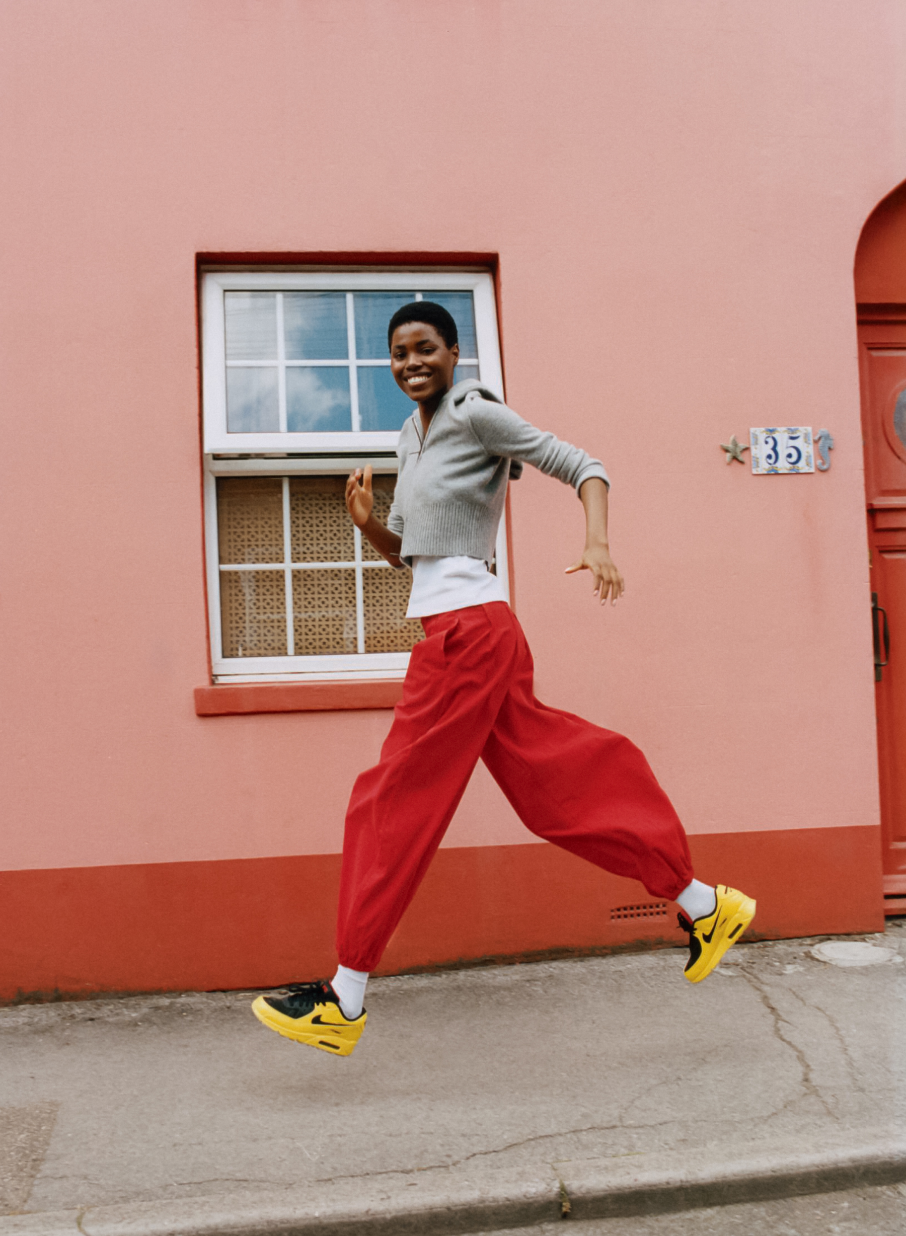 Brighton-Breezy-by-Toby-Coulson-Vogue-UK-October-2026-3.png