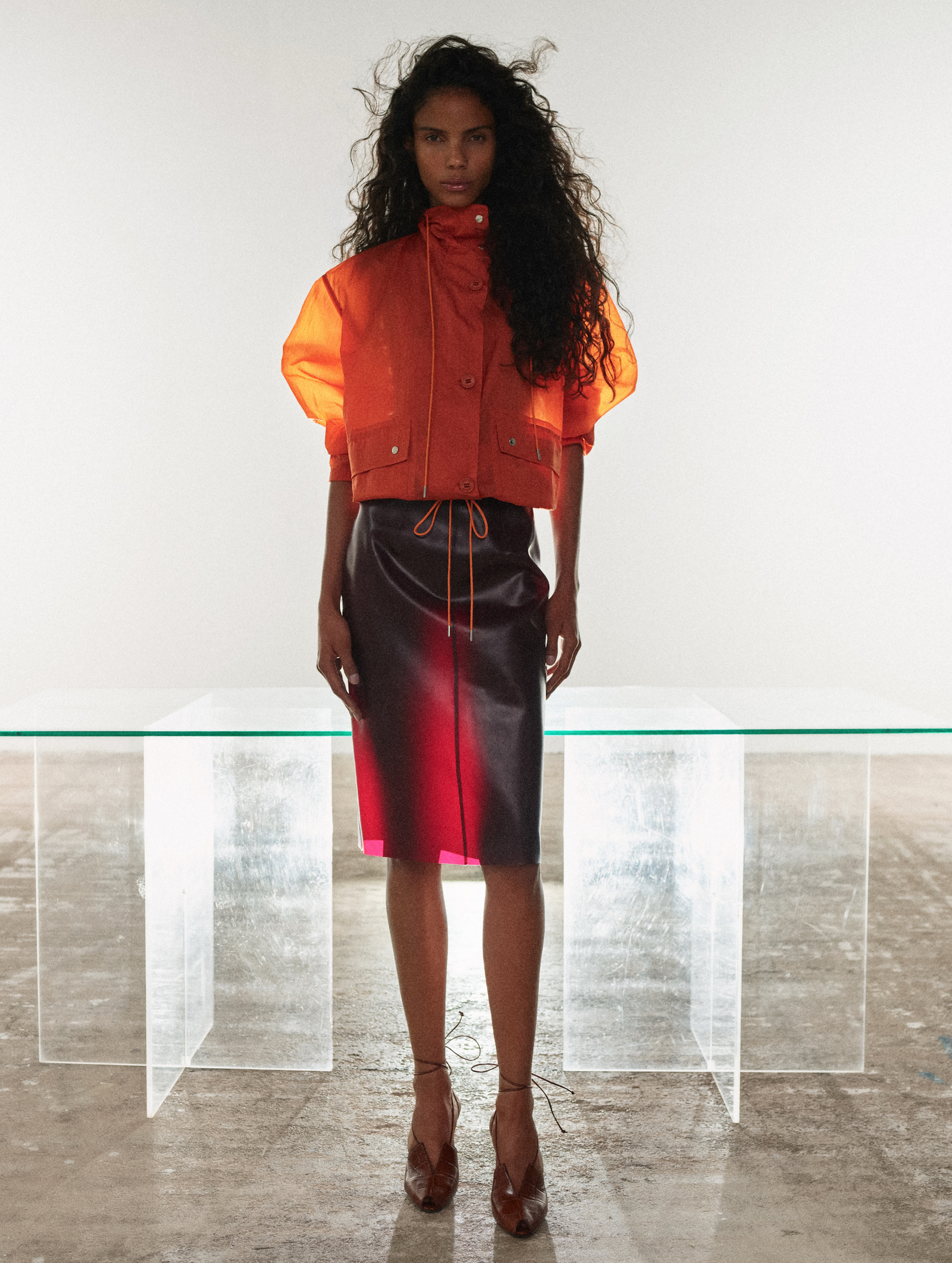 Josefa-Santos-by-Antoni-Ciufo-Harpers-Bazaar-France-October-2026-22.png