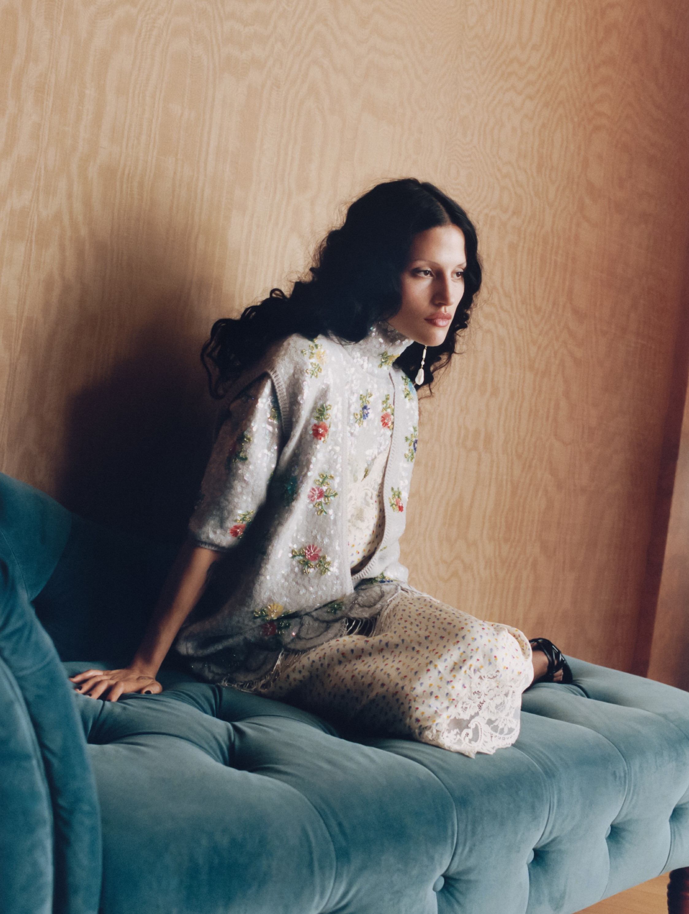 Gabbriette-by-Pia-Riverola-for-Vogue-Mexico-Latin-America-October-2026-7.png