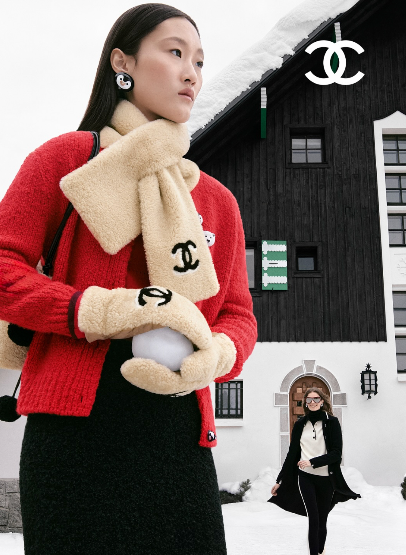 Chanel-Coco-Neige-2026-Campaign-by-Julien-Martinez-Leclerc-1 (1).png