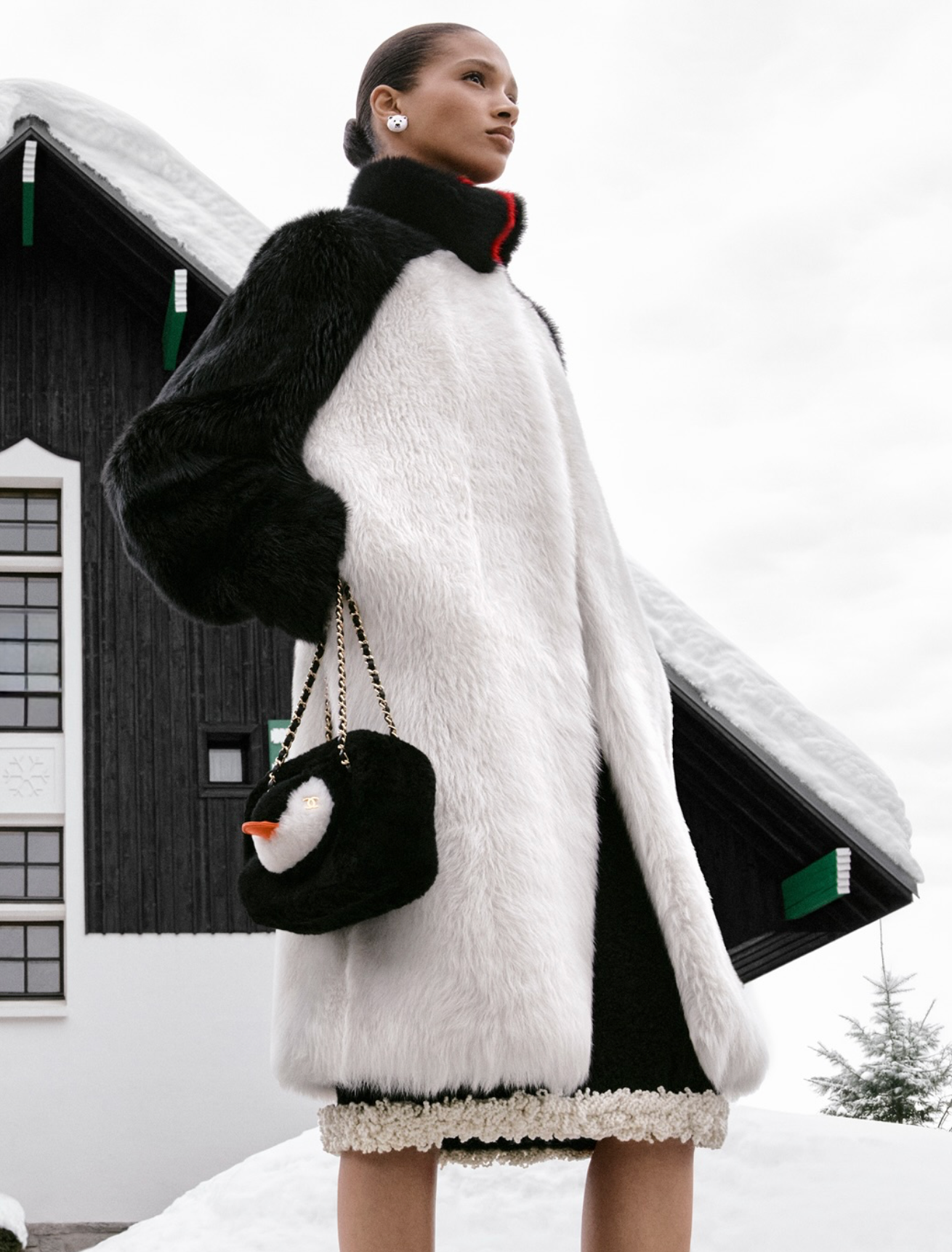 Chanel-Coco-Neige-2026-Campaign-by-Julien-Martinez-Leclerc-18 (1).png