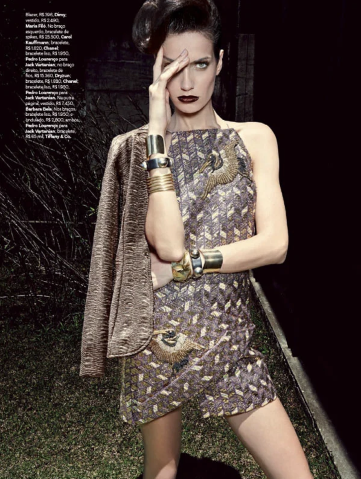 Amanda-Wellsh-by-Henrique-Gendre-Vogue-Brazil-December-2014-8.png