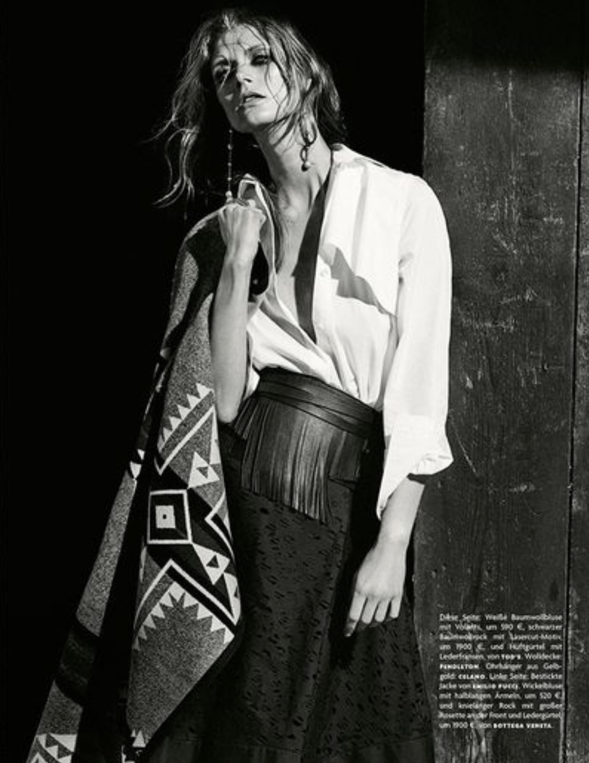 Malgosia-Bela-by-Giampaola-Sgura-Vogue-Germany-May-2014-28.png