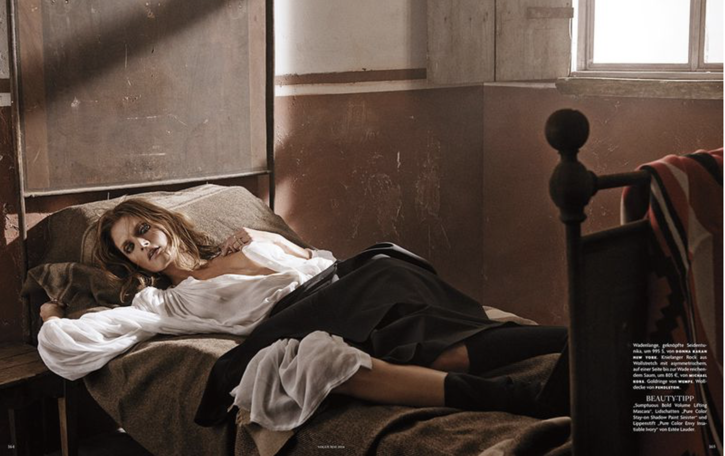 Malgosia-Bela-by-Giampaola-Sgura-Vogue-Germany-May-2014-25.png