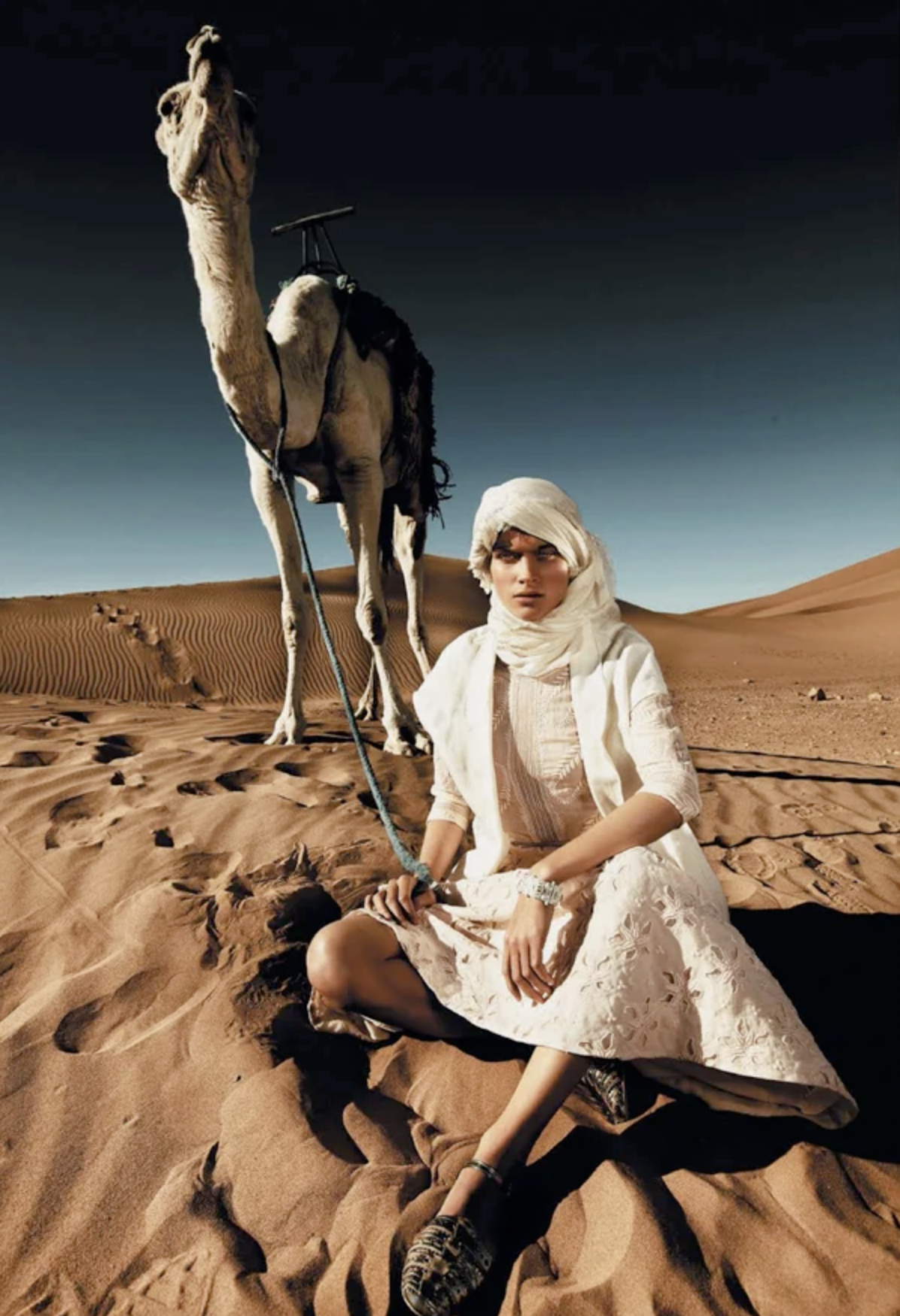 Venthe-De-Vries-by-Rennio-Maifredii-Marie-Claire-Italia-July-2026-1.png