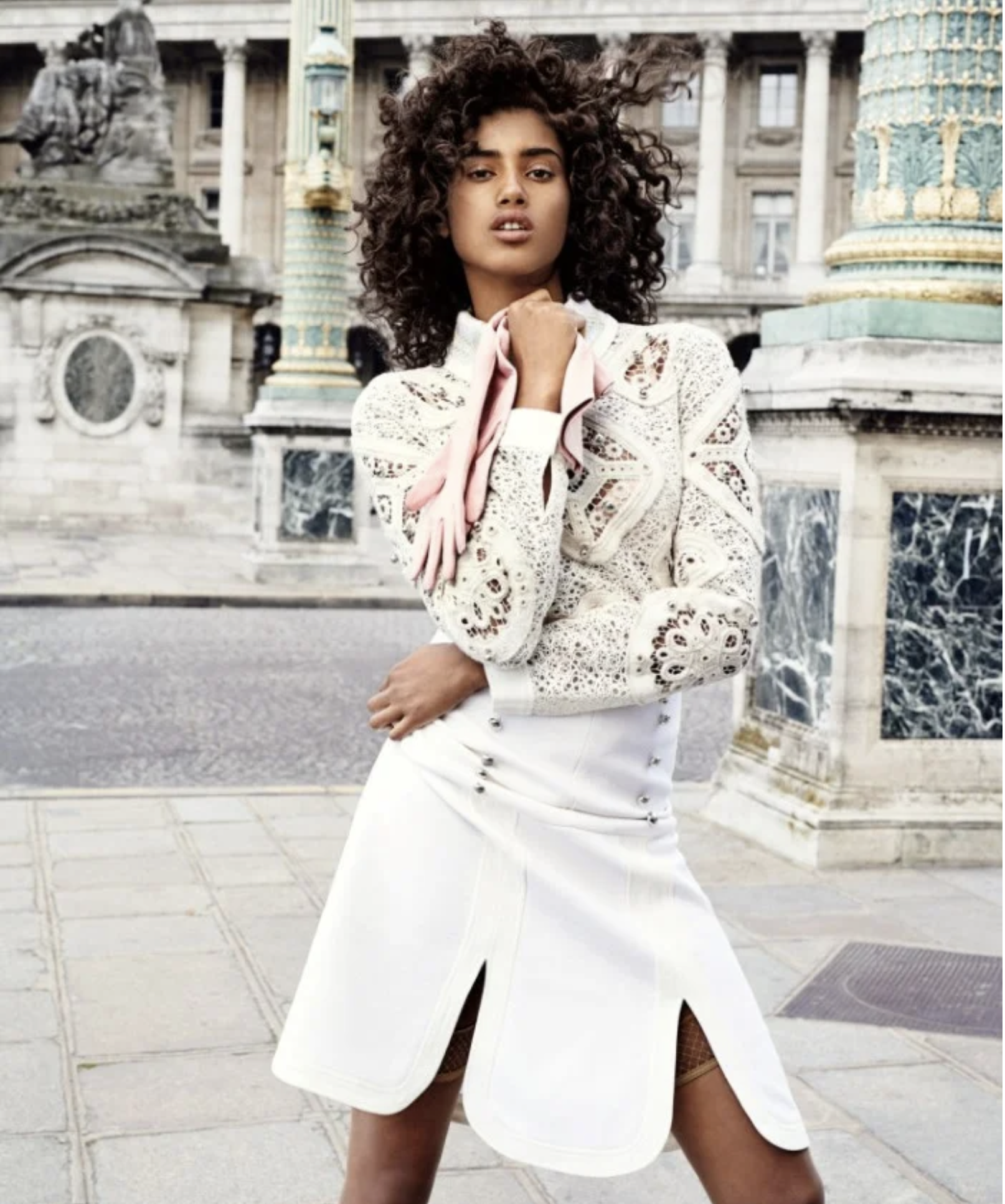 Imaan-Hammam-by-Marc-de-Groot-Vogue-Netherlands-2015-22.png
