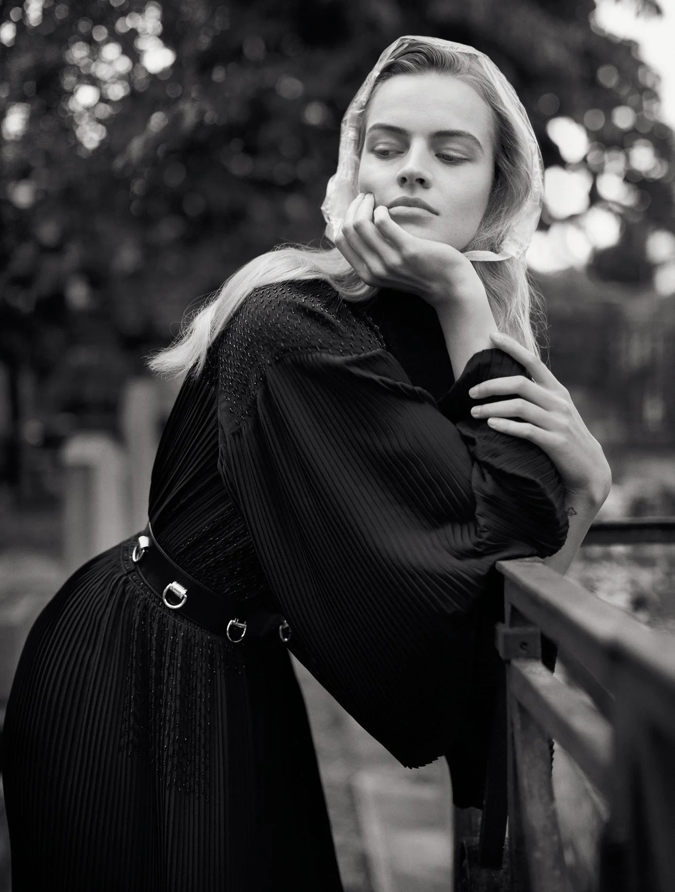 Sophia Roetz Honors Actor Emmanuelle Riva for Numéro 226 — Anne of ...