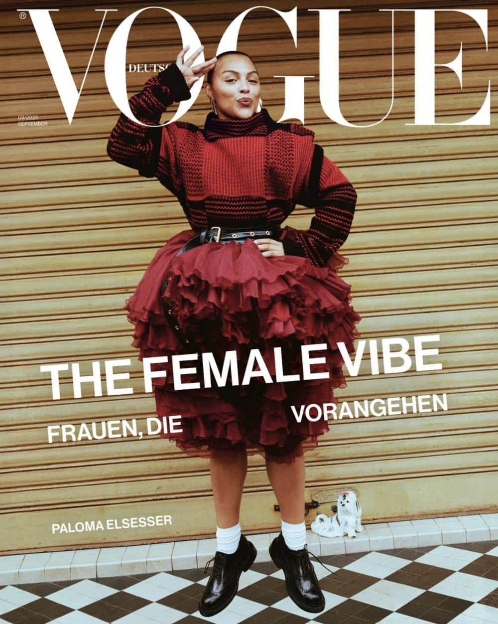 女性情報誌 Vogue Greece January 2023 Lily Collins Lily Collins is the Cover Star of Vogue Greece January 2023