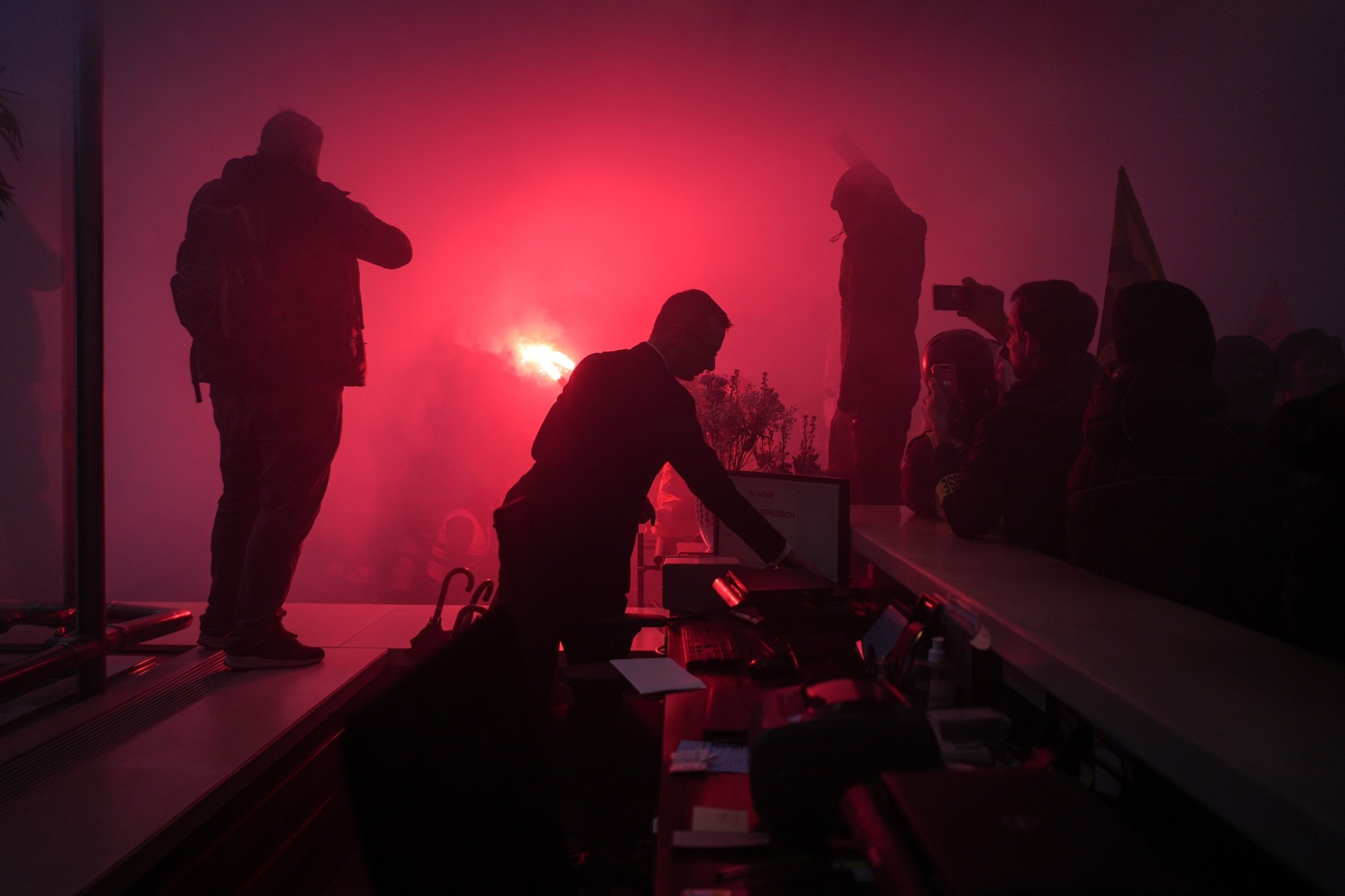 LVMH's Paris Headquarters Stormed by Protesters - WSJ