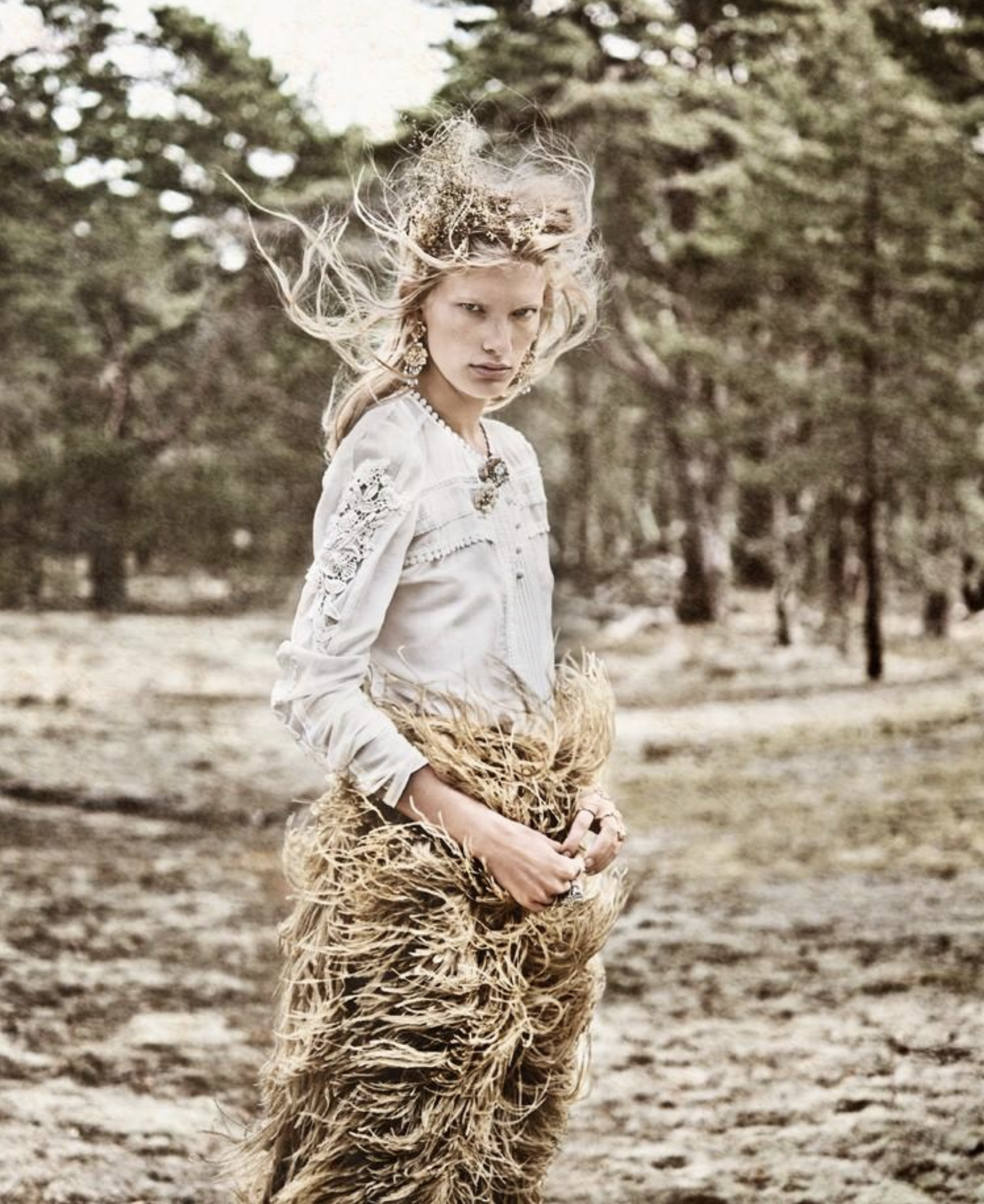 Fairytale: Ilse-de-Boer-by-Carl-Bengtsson-Elle-Germany-November-2013-5.png