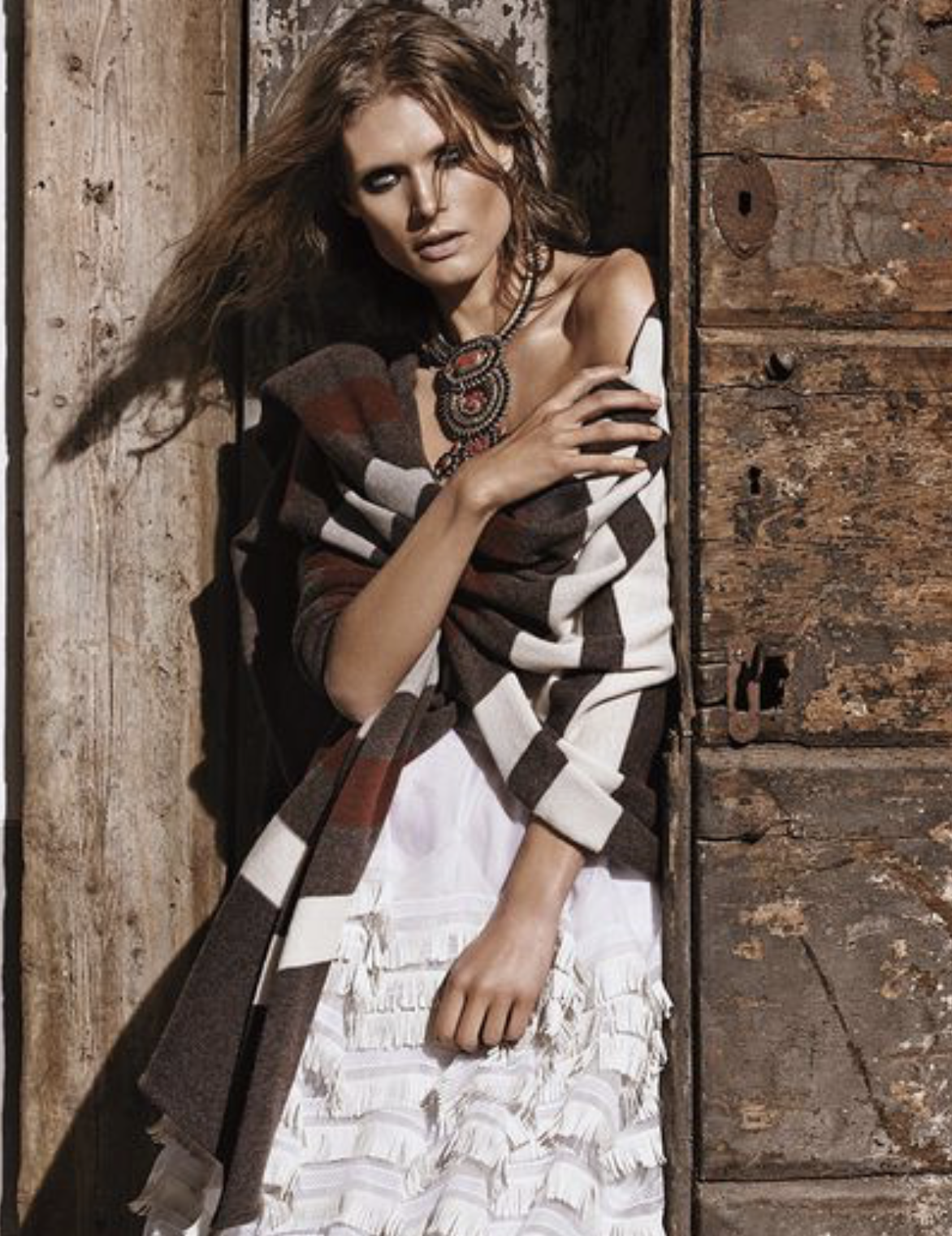 Malgosia-Bela-by-Giampaola-Sgura-Vogue-Germany-May-2014-31.png