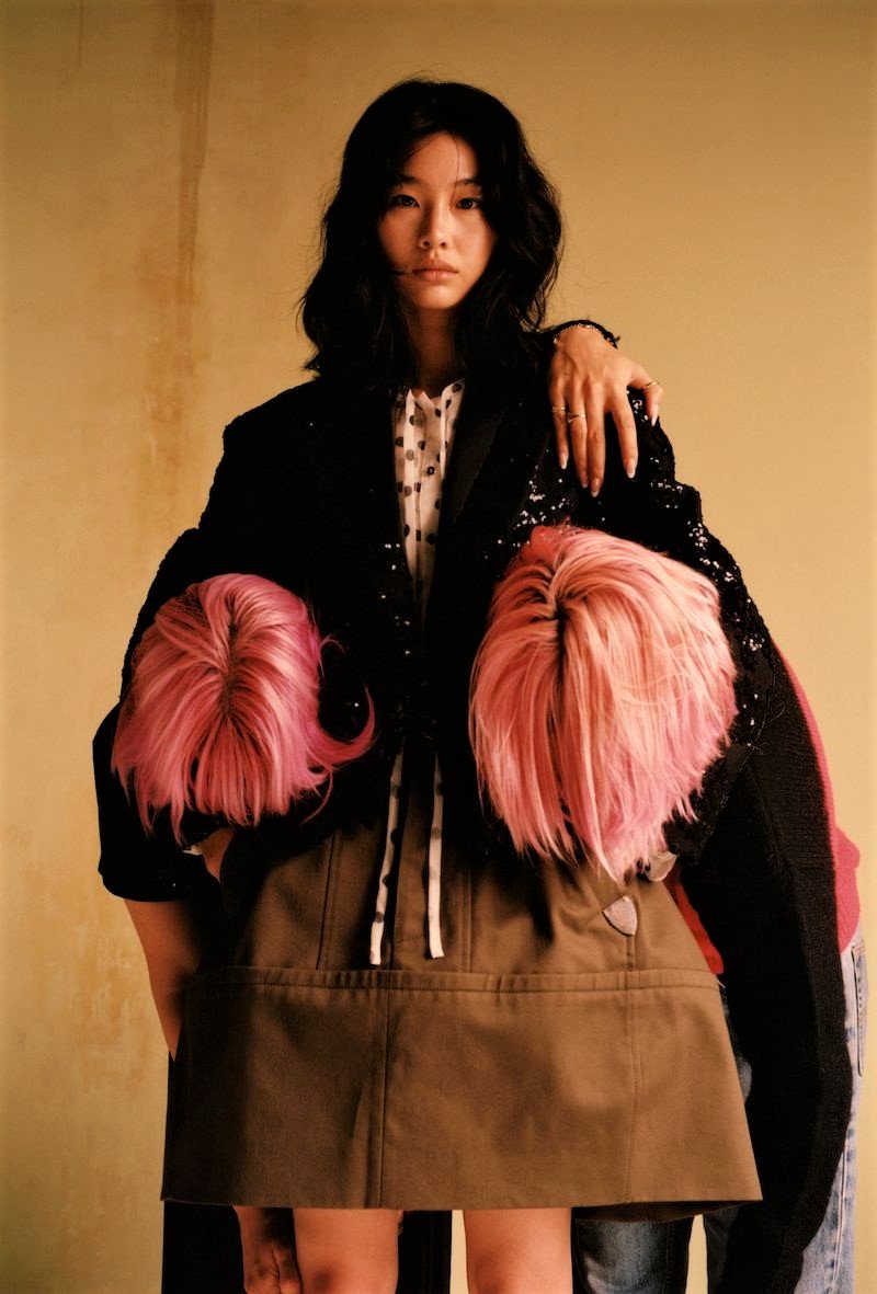 David Sims Flashes Louis Vuitton SS2022 Campaign with Hoyeon