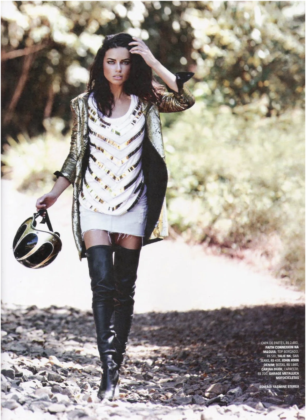 Adriana-Lima-by-JR-Duran-Vogue-Brazil-Febryary-2012---15.png