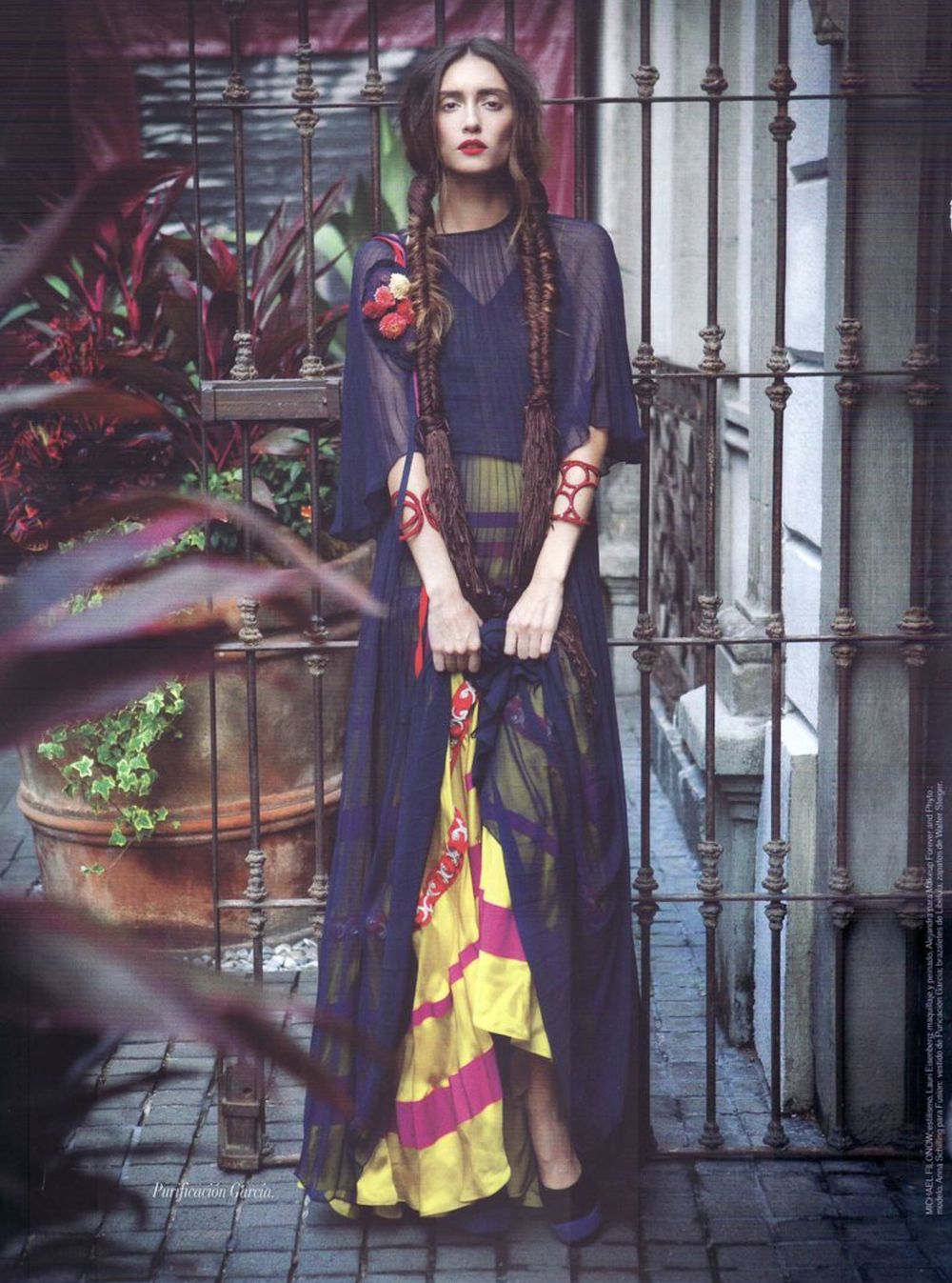 女性情報誌 Vogue Italia July 2019 Gigi Hadid Gigi Hadid covers Vogue Italia July 2019 by Alasdair