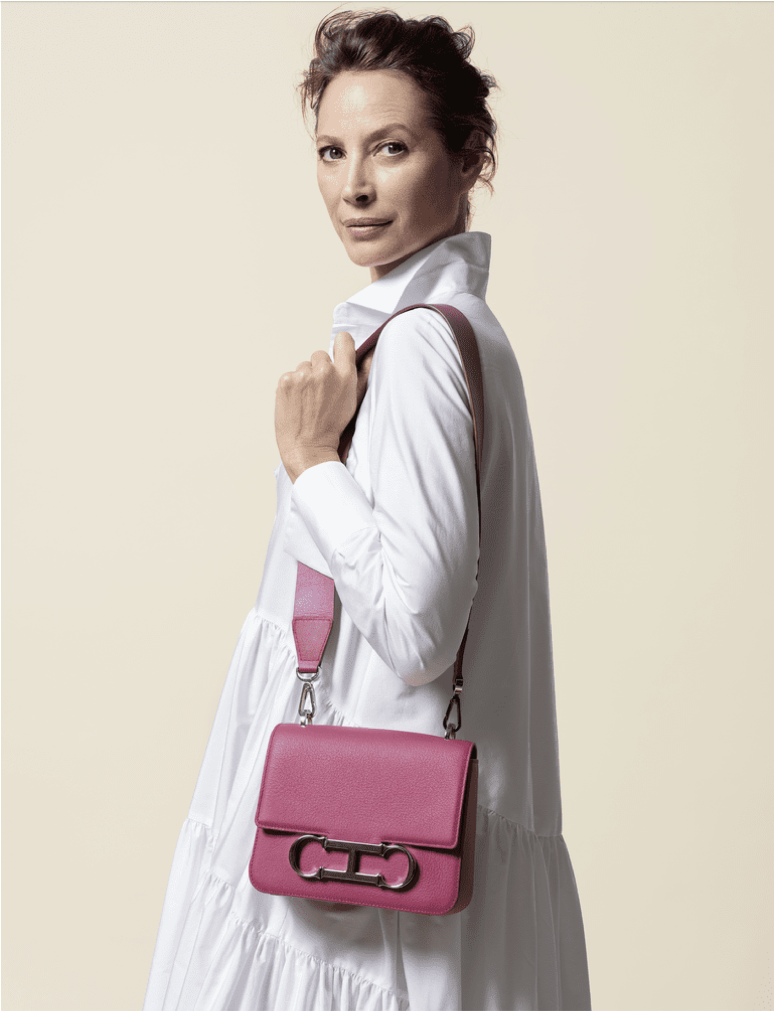 Carolina Herrera Initials Insignia Satchel in Pink - Queen Letizia Handbags  - Queen Letizia Style