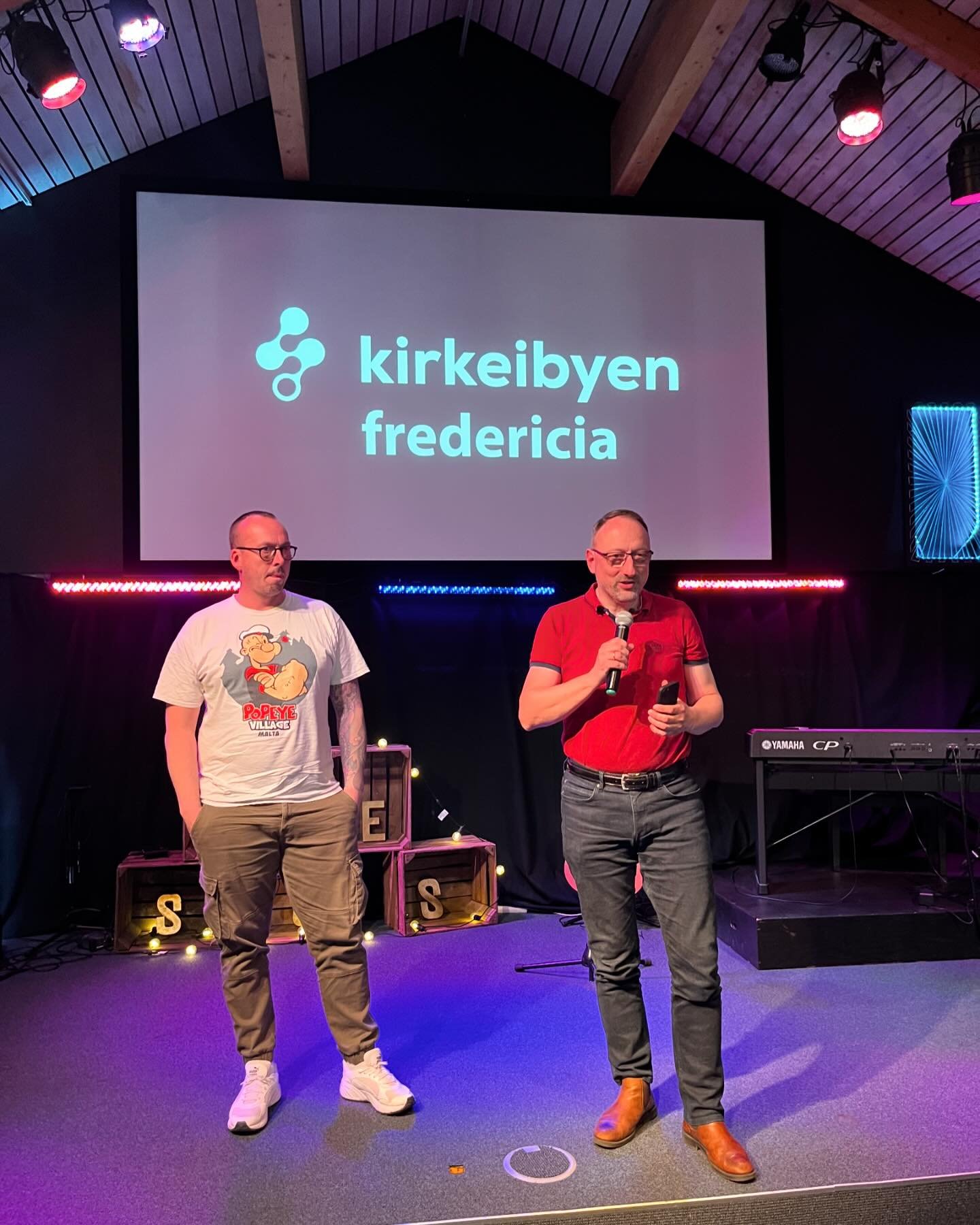 Der sker s&aring; mange sp&aelig;ndende ting i kirkens liv - en masse nyt, gode historier og sp&aelig;ndende initiativer er i gang 🎉 Kirkeibyen er en kirke i bev&aelig;gelse! 💯
Kirkeplantning, arrangementer for b&oslash;rn, MovieMay og meget mere.
