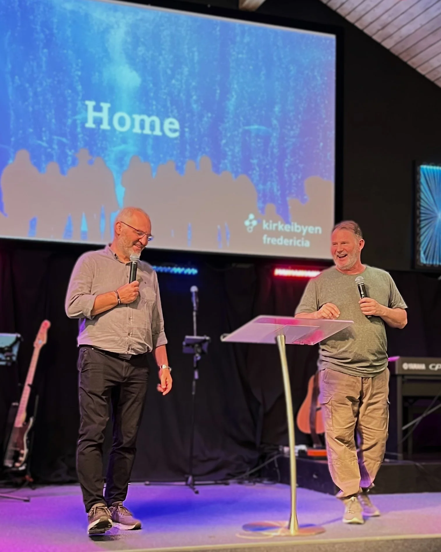 Endnu en dejlig søndag. Vi bygger sammen et hjem i kirken, hvor man føler sig velkommen, kan opleve Guds nærvær og blive udrustet til det daglige liv. 
Another great Sunday. We build a home together as Church, where you feel