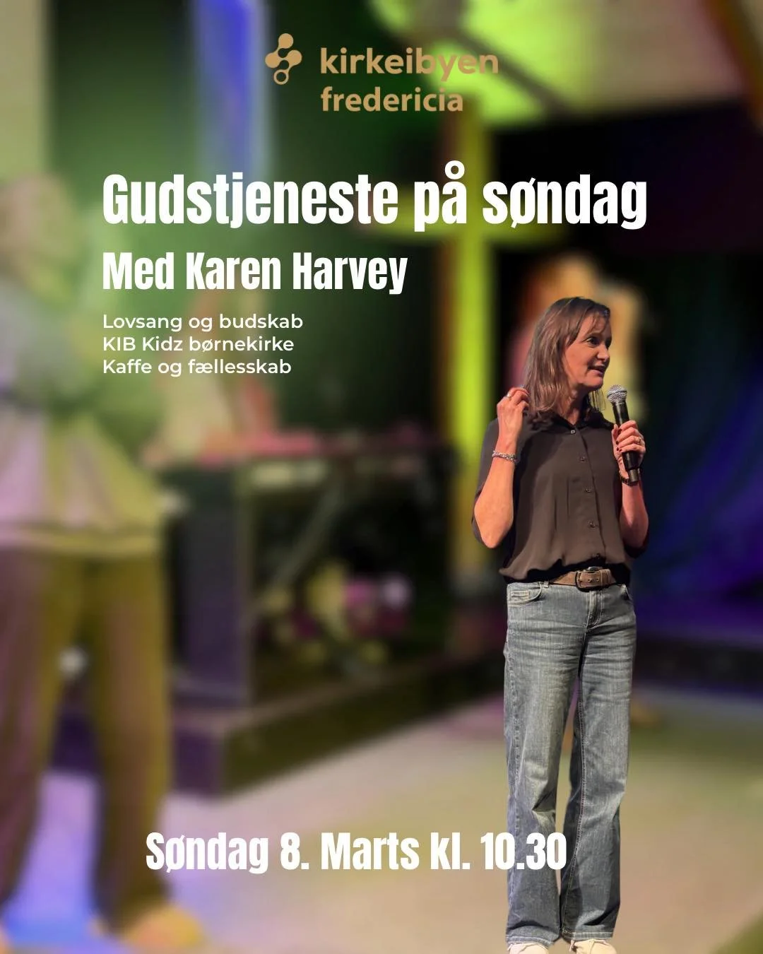S&aring; er det tid til at vi allesammen samles for at fejre gudstjeneste og nyde f&aelig;llesskab med hinanden. 

It is time again to gather to celebrate service and enjoy fellowship with each other