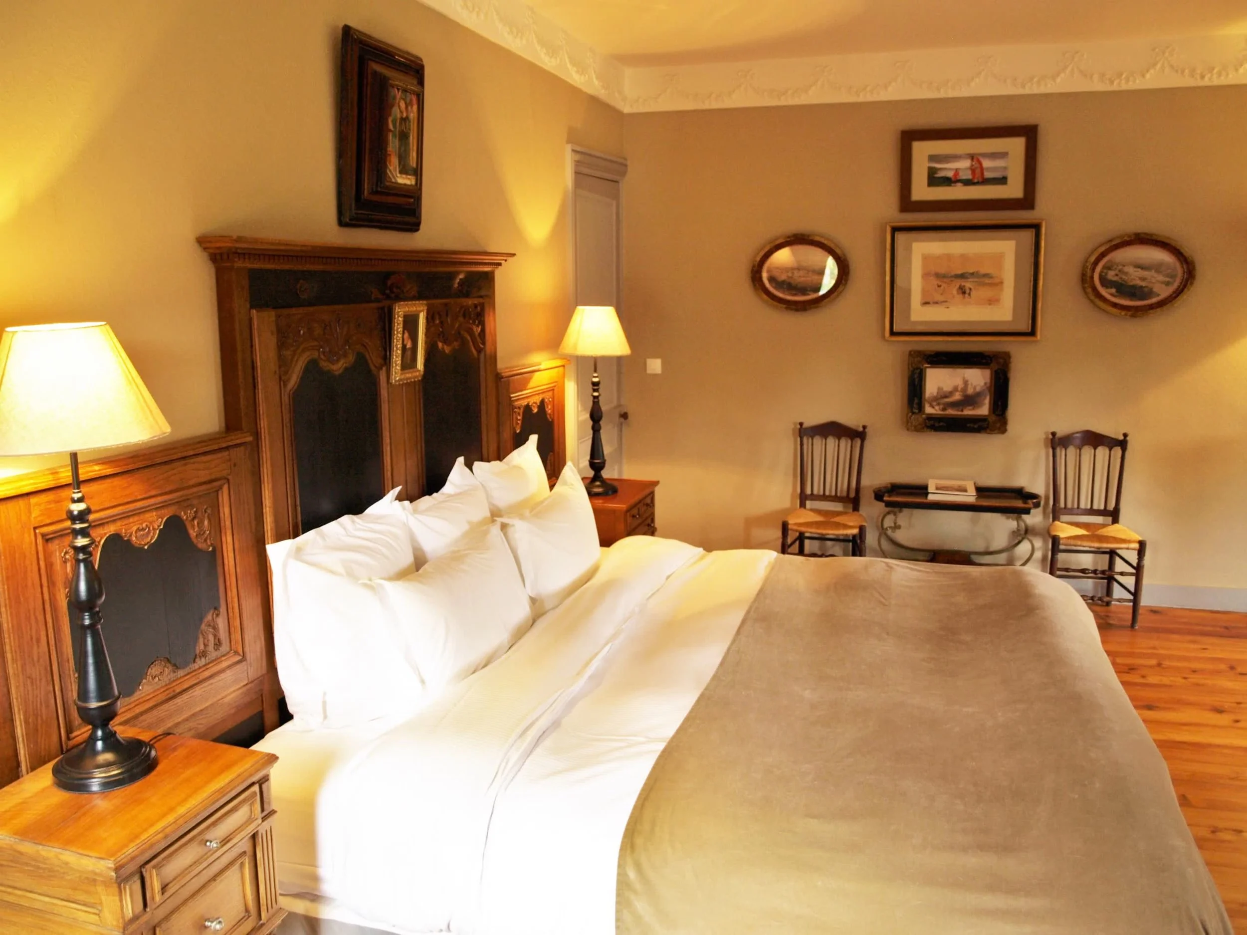 Chateau de la Pommeraye - charming boutique hotel chateau b&b spa normandy calvados bedroom Esquisses(2).jpg