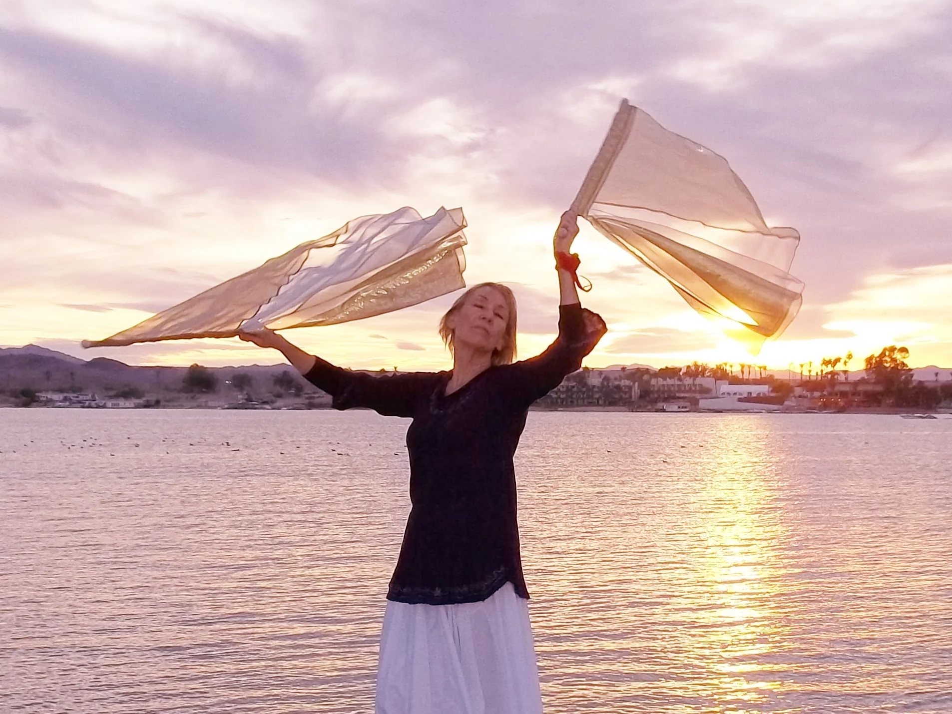 Be Enthroned! Gold.Silver.Gold flags.... Trinity Line.12.17.17..11.10.17.JPG