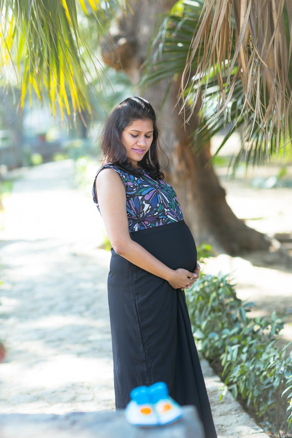 Maternity_photoshoot_Pregnancy_photography_delhi_lodhigarden_outdoor_008.jpg