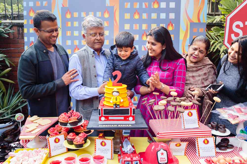 cake smash for 2nd birthday photoshoot delhi