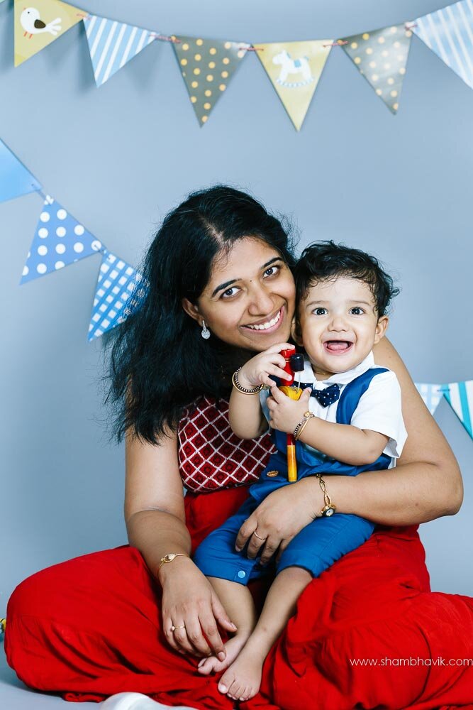 studio_photoshoot_indoor_candid_1_year_old_boy_delhi-21.jpg