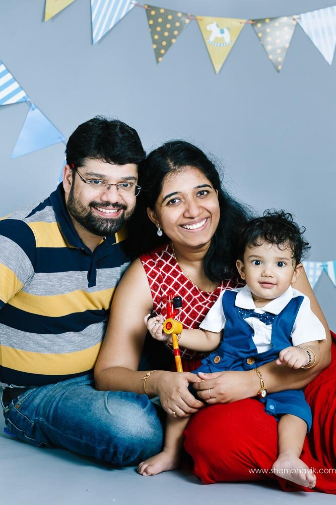 studio_photoshoot_indoor_candid_1_year_old_boy_delhi-22.jpg