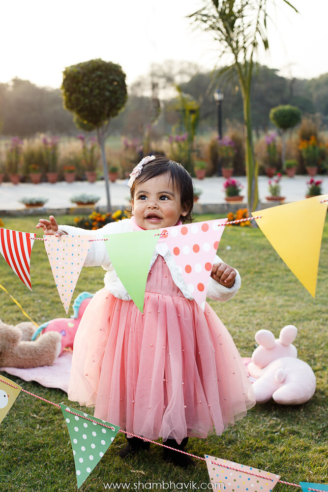 First_birthday_baby_girl_delhi_2021_candid_photographer_009.jpg