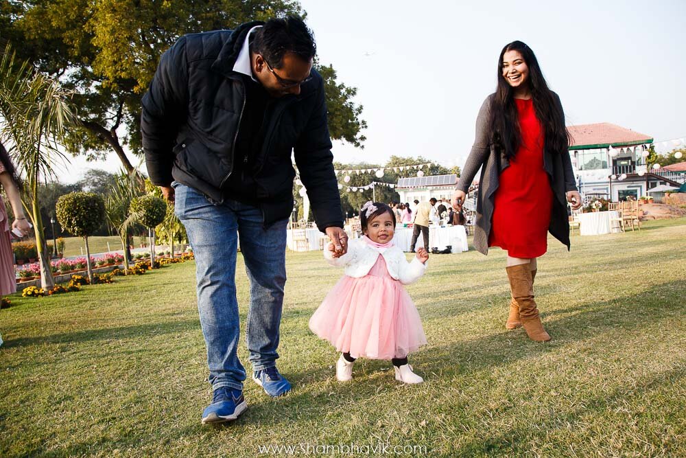 First_birthday_baby_girl_delhi_2021_candid_photographer_010.jpg