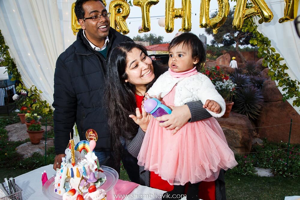 First_birthday_baby_girl_delhi_2021_candid_photographer_019.jpg