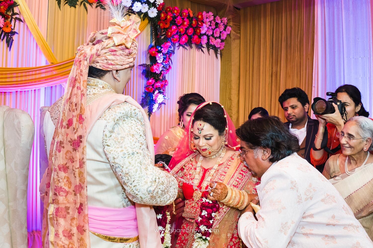 Delhi_Wedding_Photographer_Gurgaon_Candid_Photojournalism_North_Indian_009.jpg