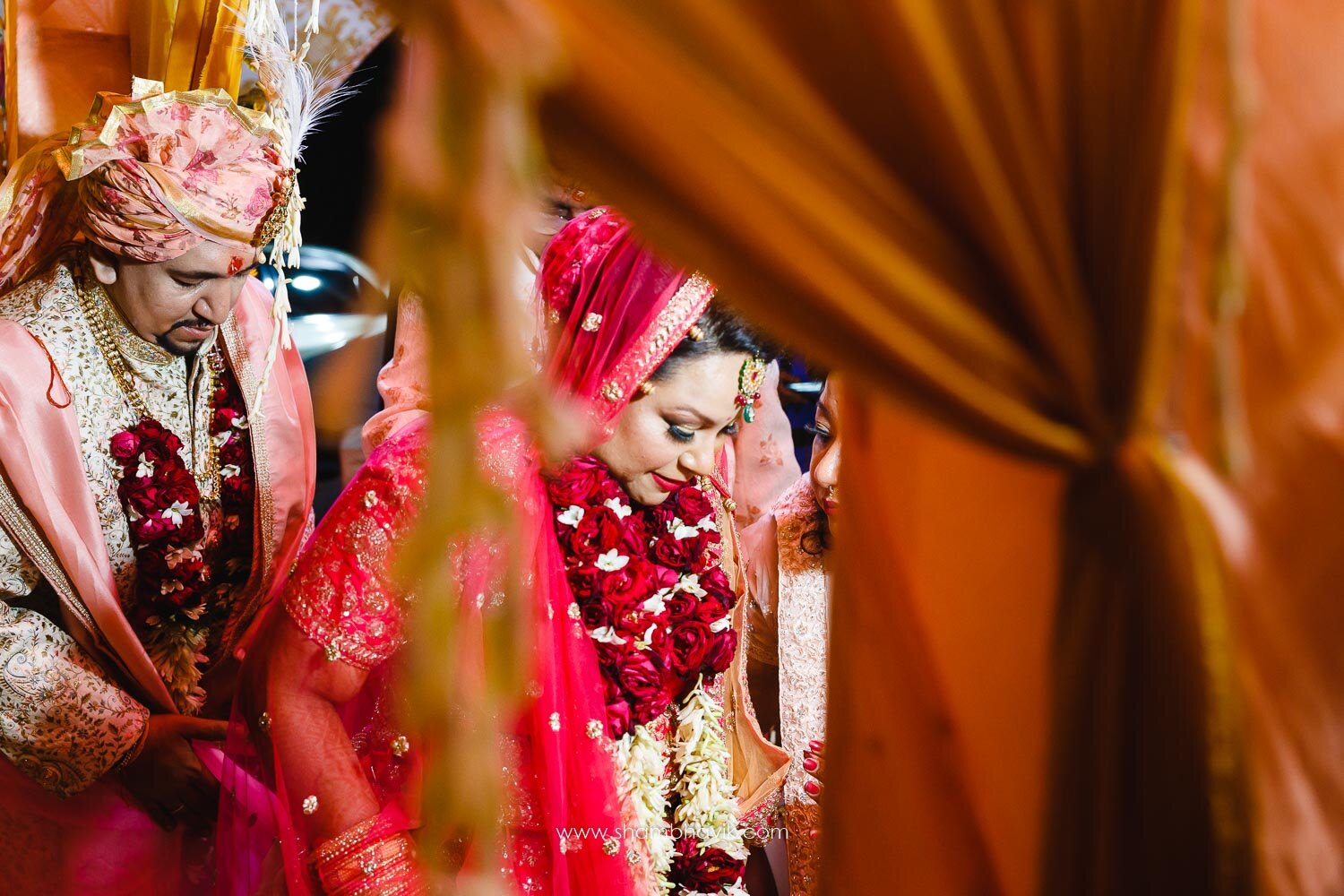 Delhi_Wedding_Photographer_Gurgaon_Candid_Photojournalism_North_Indian_017.jpg