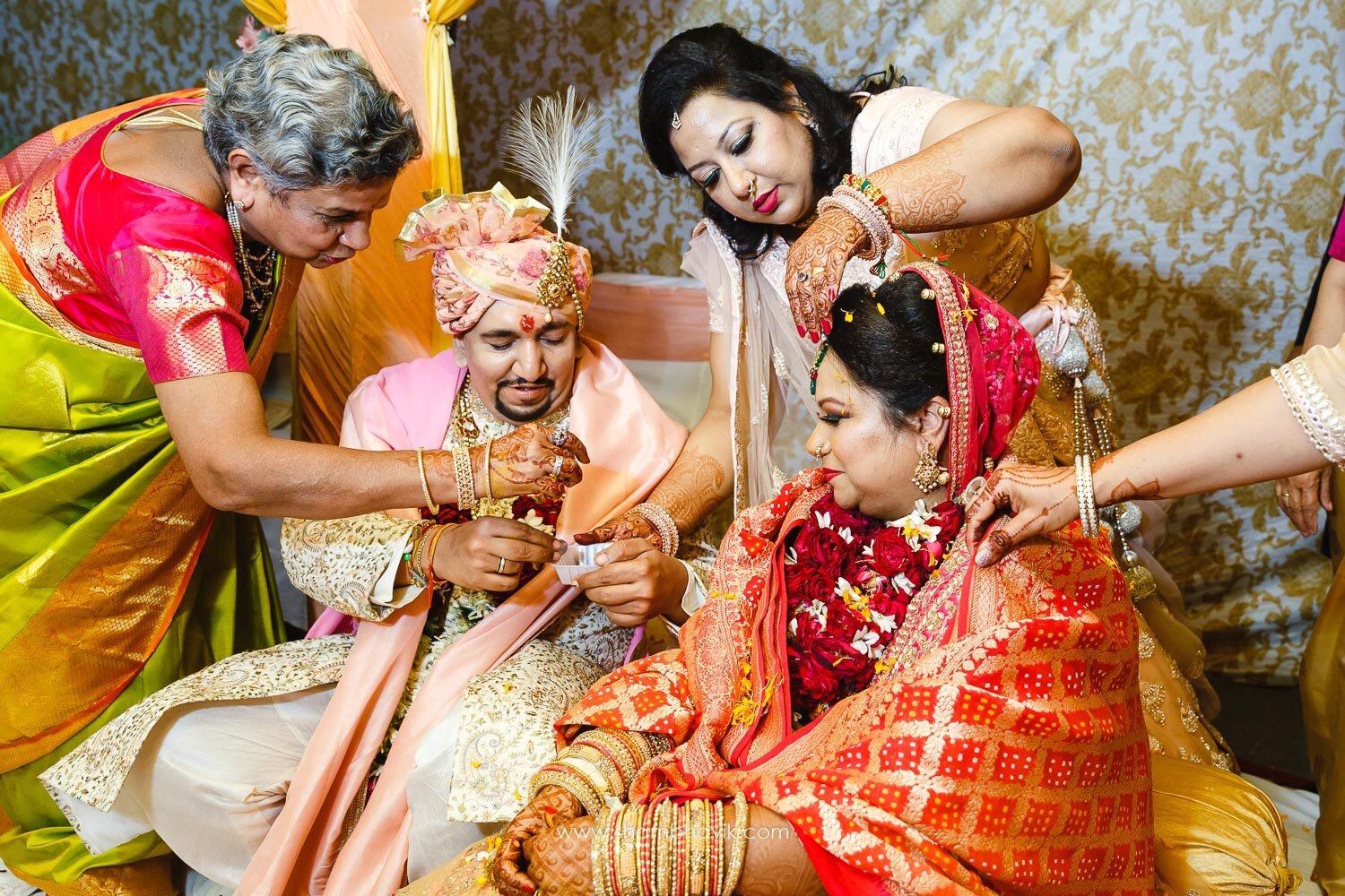 Delhi_Wedding_Photographer_Gurgaon_Candid_Photojournalism_North_Indian_023.jpg