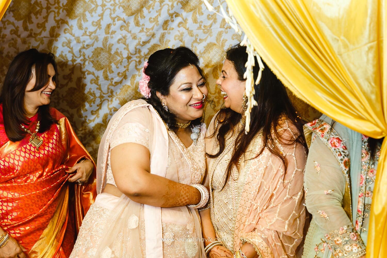 Delhi_Wedding_Photographer_Gurgaon_Candid_Photojournalism_North_Indian_026.jpg