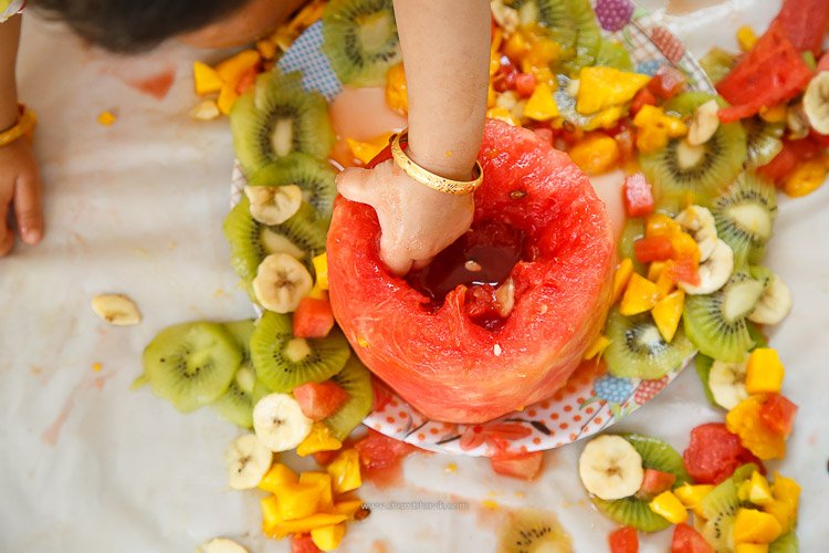 Fruit_cake_smash_cake_smash_fruit_smash_fruit_cake_photoghraphy_gurgaon_photography_delhi_photography_dwarka_noida_011.jpg