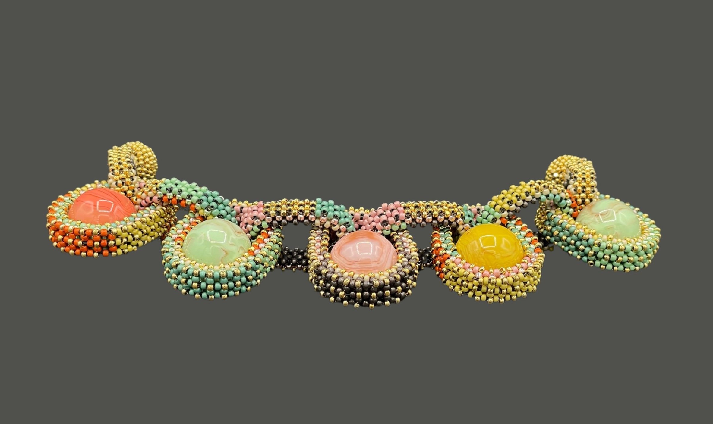 pods+bracelet+02.jpg