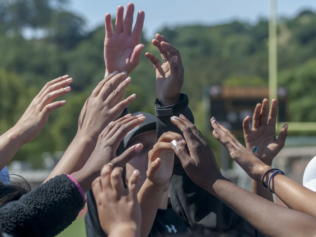 hands3.jpg