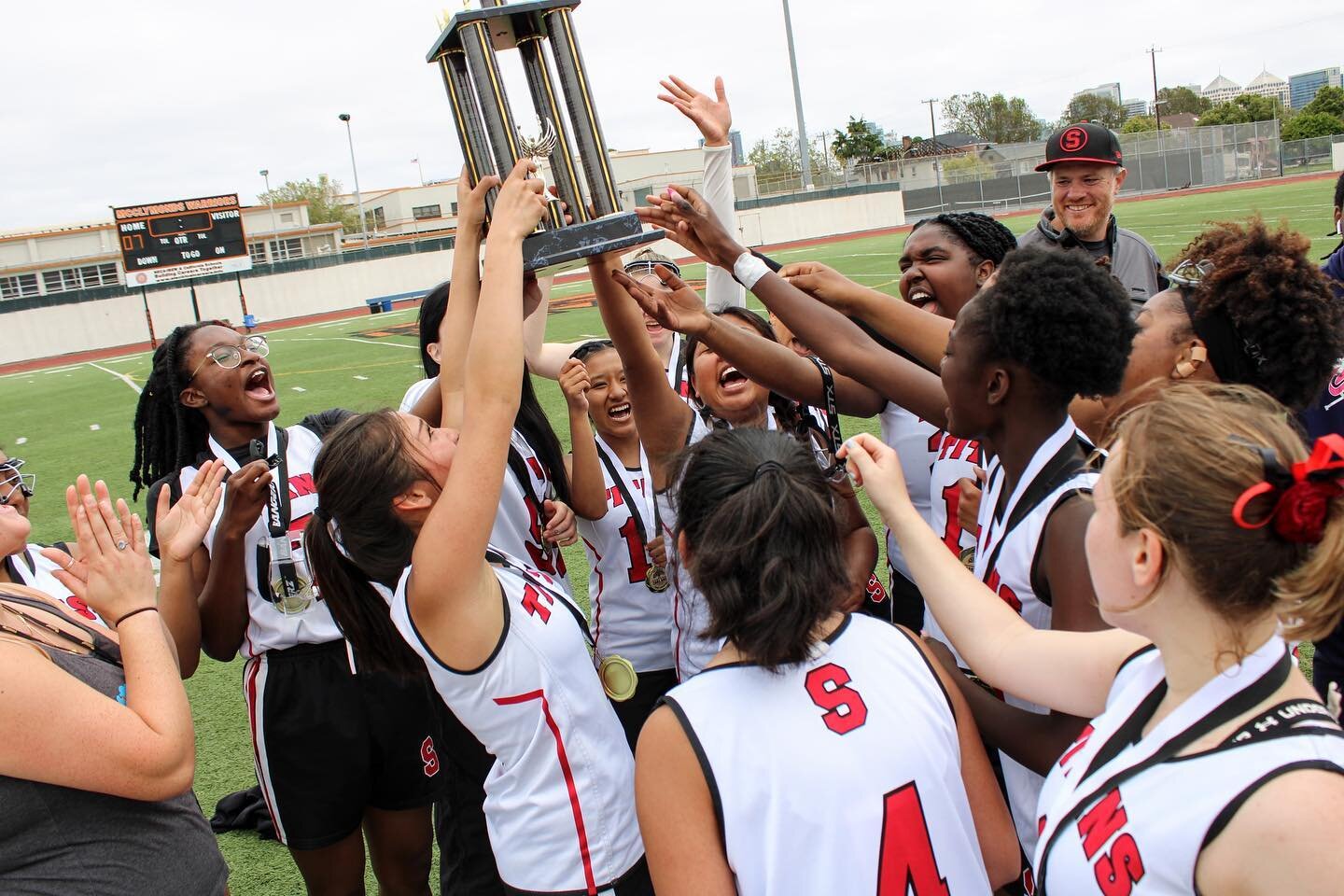 Saturday, May 20th brought the spring season to a close with the first-ever OAL Championship Game. The Skyline Titans beat the Oakland Tech Bulldogs 13-7 after a well-fought game. Both teams played with such heart and the second half had everyone on 