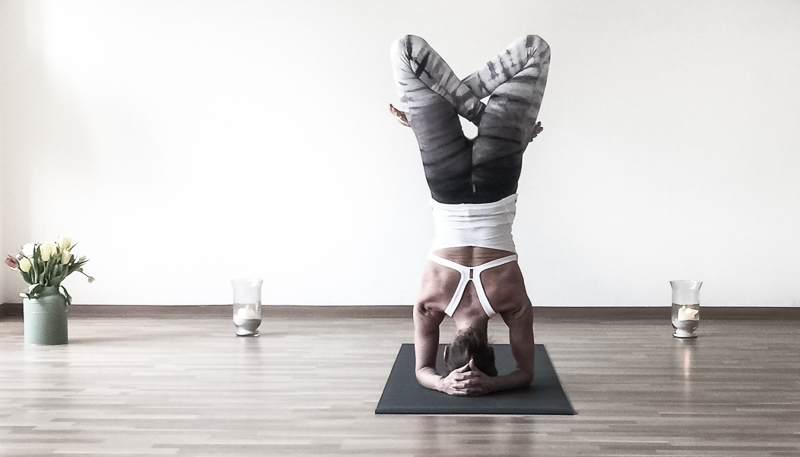 MichelleHaymoz_Headstand2.jpg