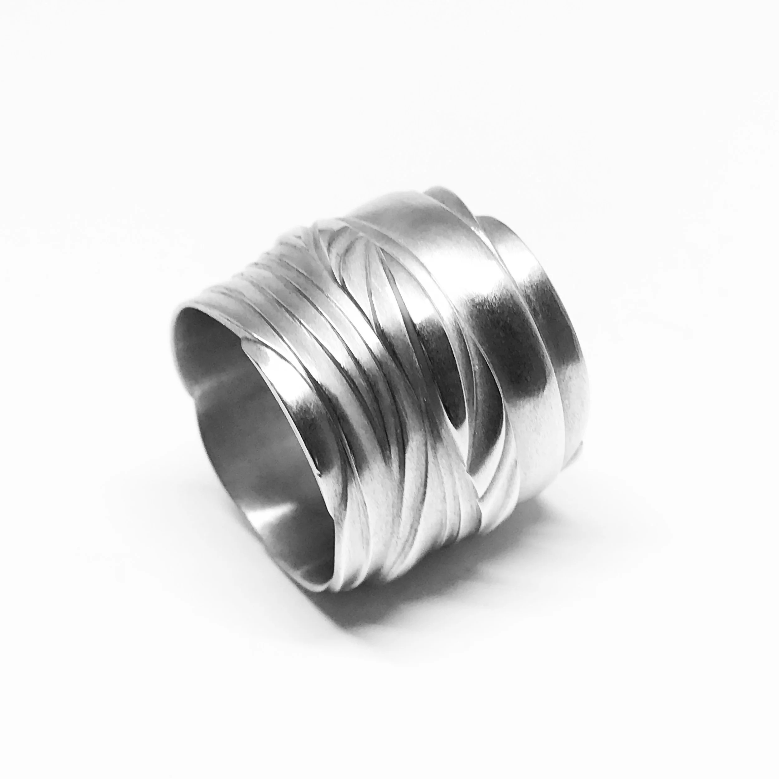 MDFINGERSLEEVESILVER_IMG_0428.jpg