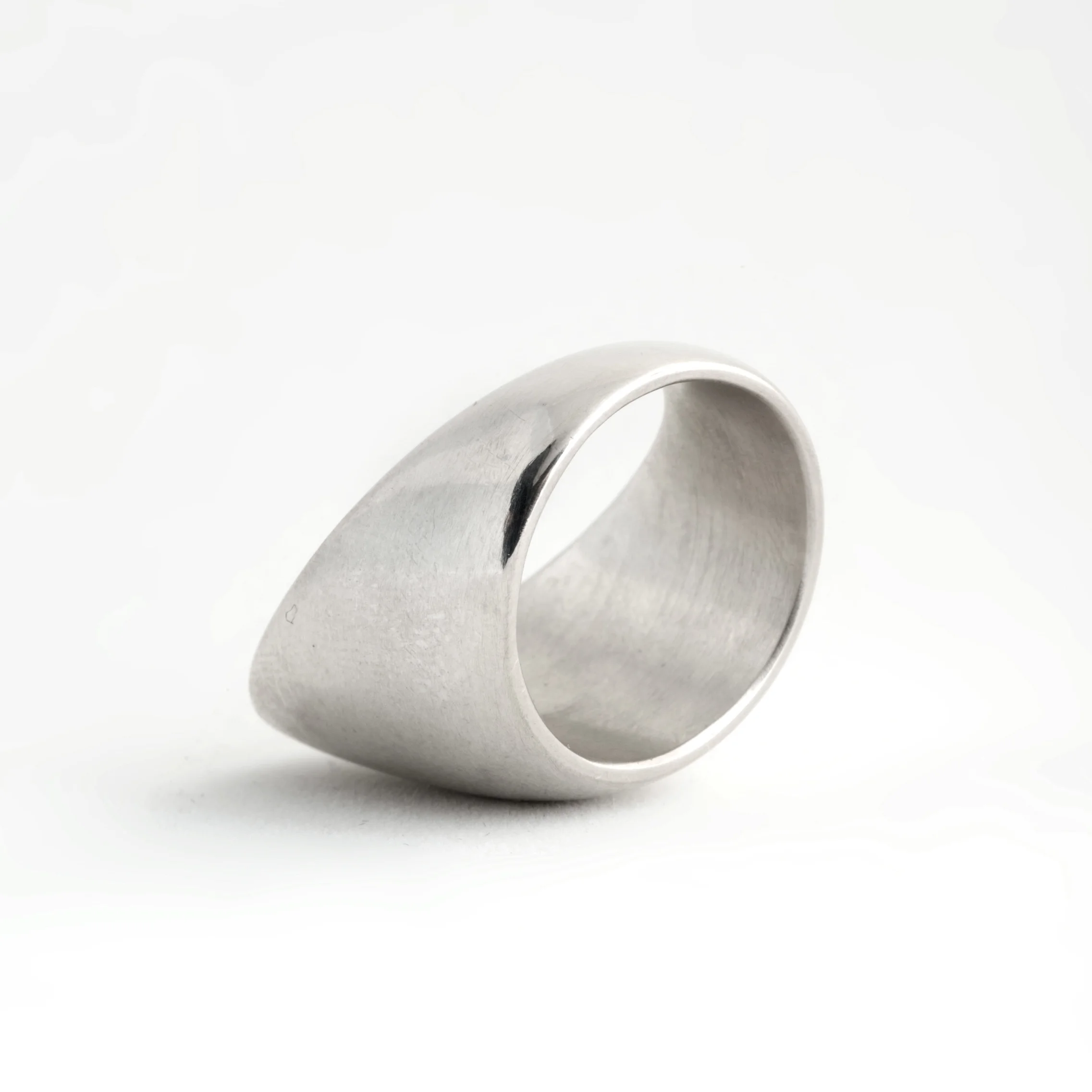 LARGE_CONE_RING_3.jpg